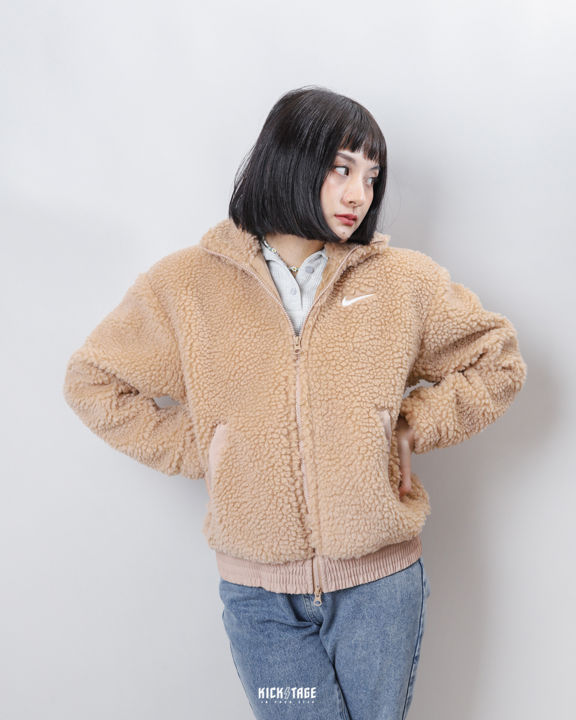 **特價商品售出不退換**女款 NIKE W NSW SWOOSH PLSH JACKET 泰迪熊棕 刺繡 羔羊絨 毛毛外套 立領外套【DR5629-200】