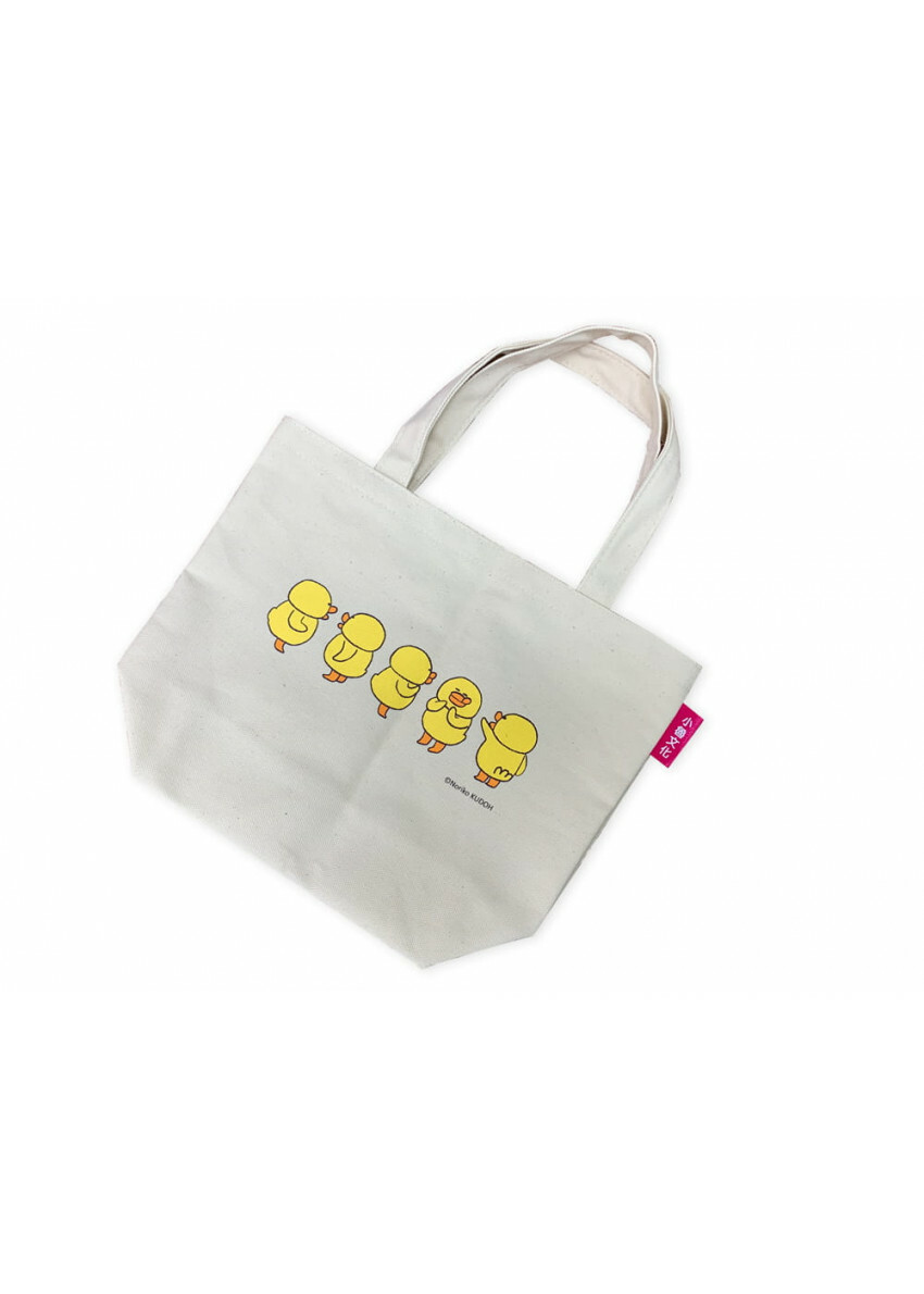 超人氣小雞幸福大書包：小雞逛超市+小雞逛遊樂園+小雞過生日+小雞過耶誕節+小雞去露營+小雞到外婆家 *套書只限港澳地區購買，不出海外*