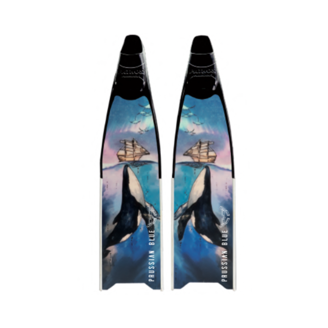 ▲2020 普魯士藍 玻纖彩繪板 靜謐的接觸