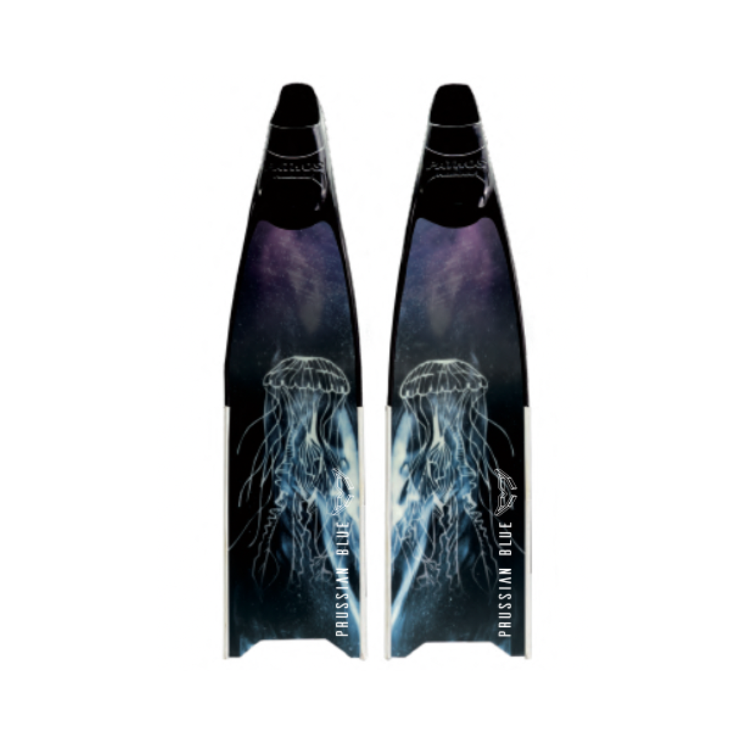 ▲2020 普魯士藍 玻纖彩繪板 隨波逐流