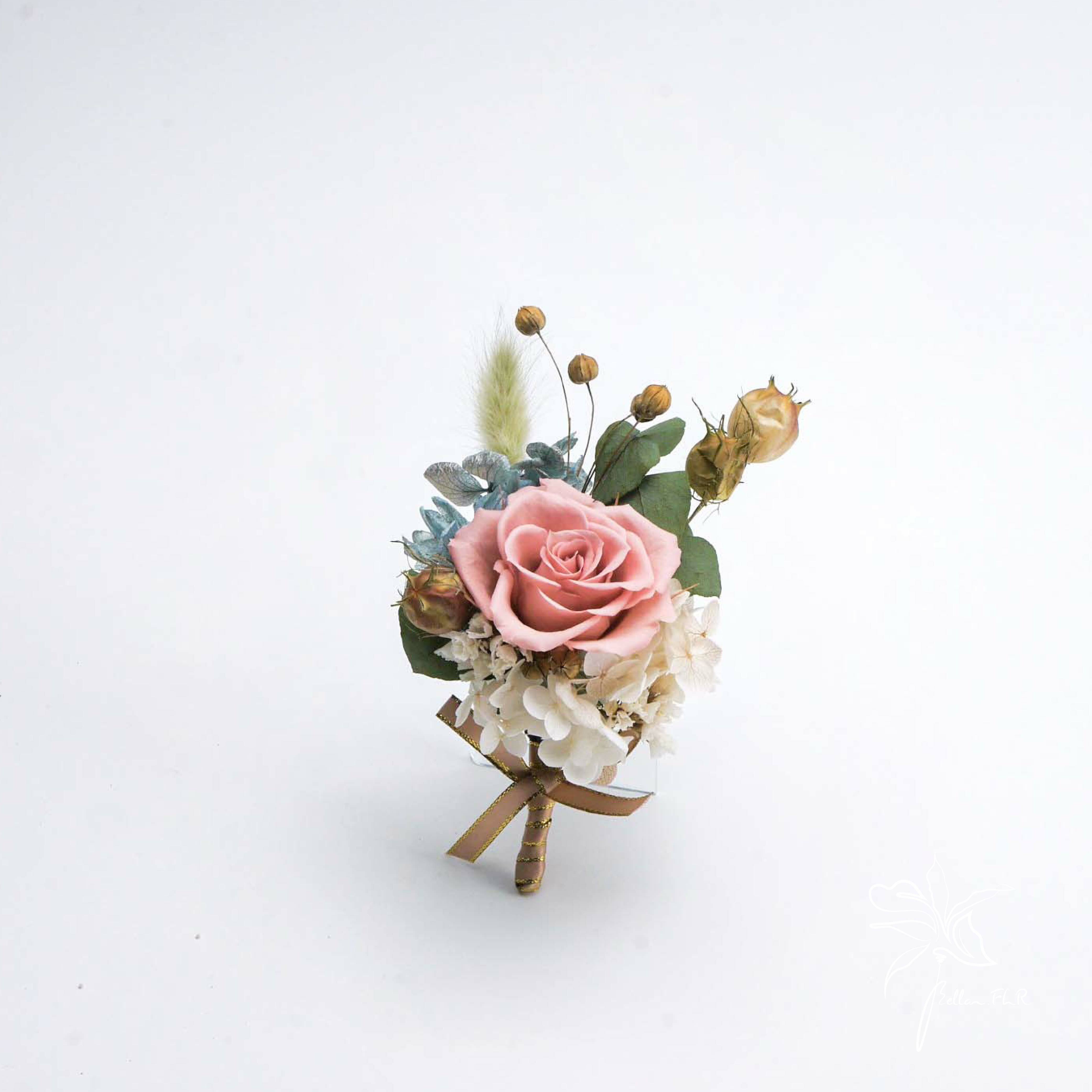 【和你一起】永生玫瑰胸花