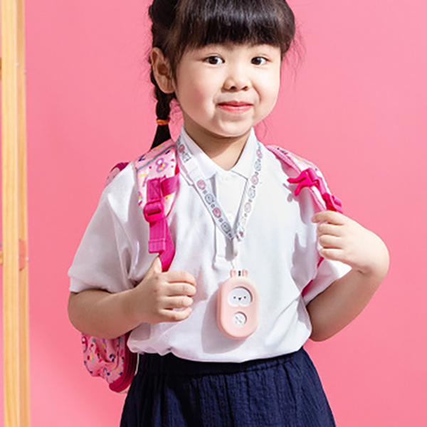 日本TSK 兒童版便攜式負離子隨身佩戴空氣淨化器 (P3191)