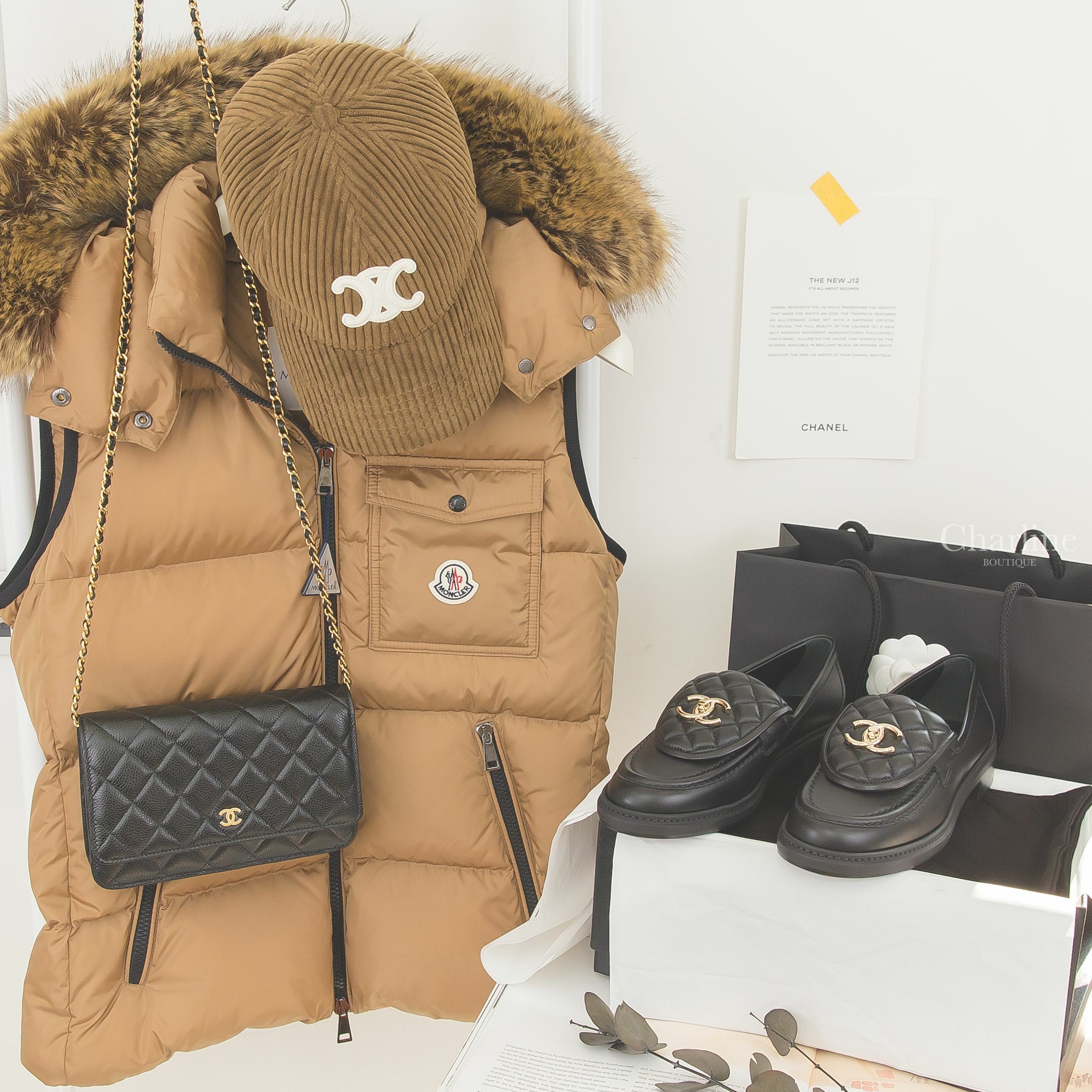 Chanel Wallet On Chain 黑色金CC金鍊荔枝菱格紋肩背包,Celine 棕色白色刺繡凱旋門燈芯絨棒球帽,Chanel Loafers 黑色金CC小羊皮菱格紋樂福鞋-Charline Boutique 精品代購