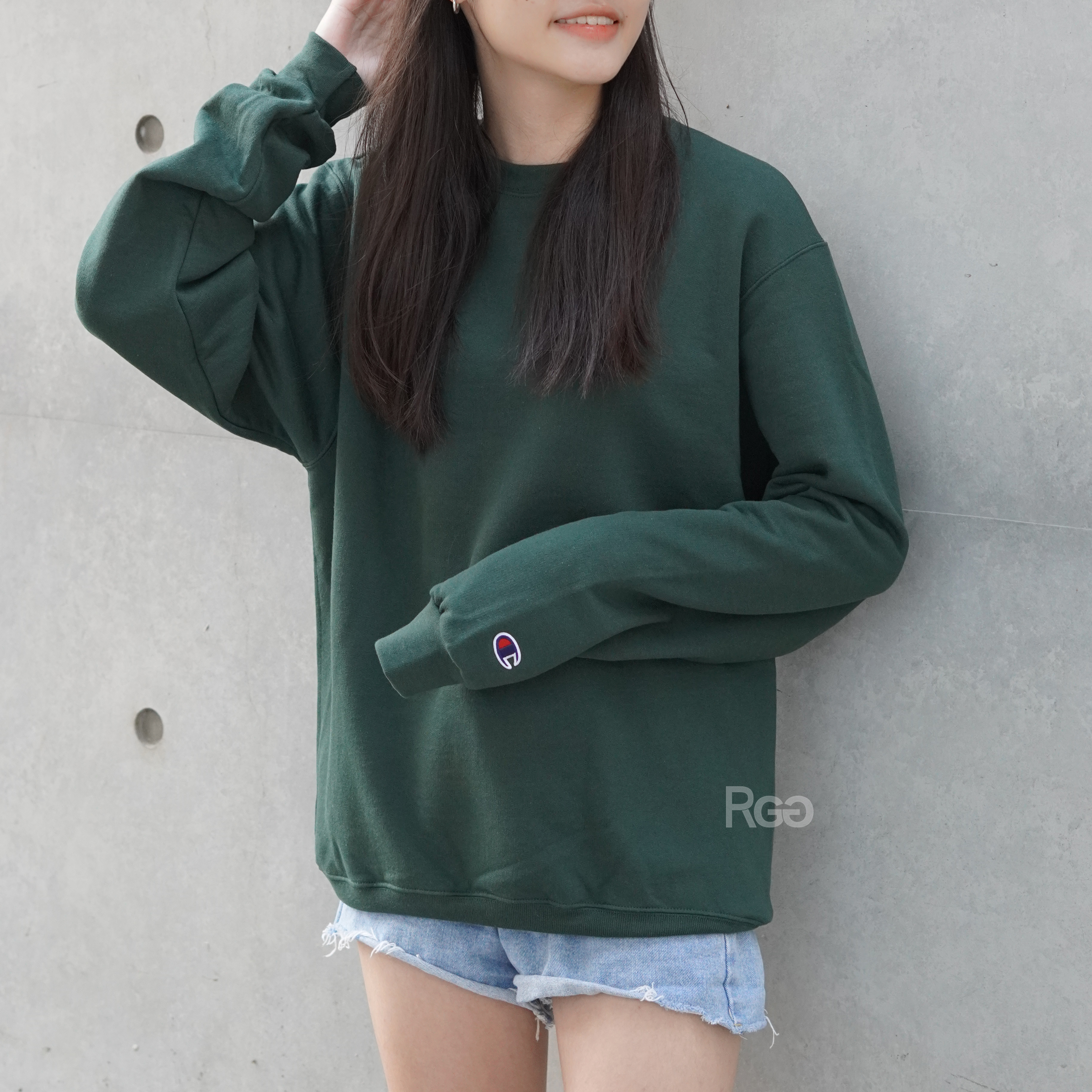 Champion S600內刷毛大學T綠色女生穿搭照