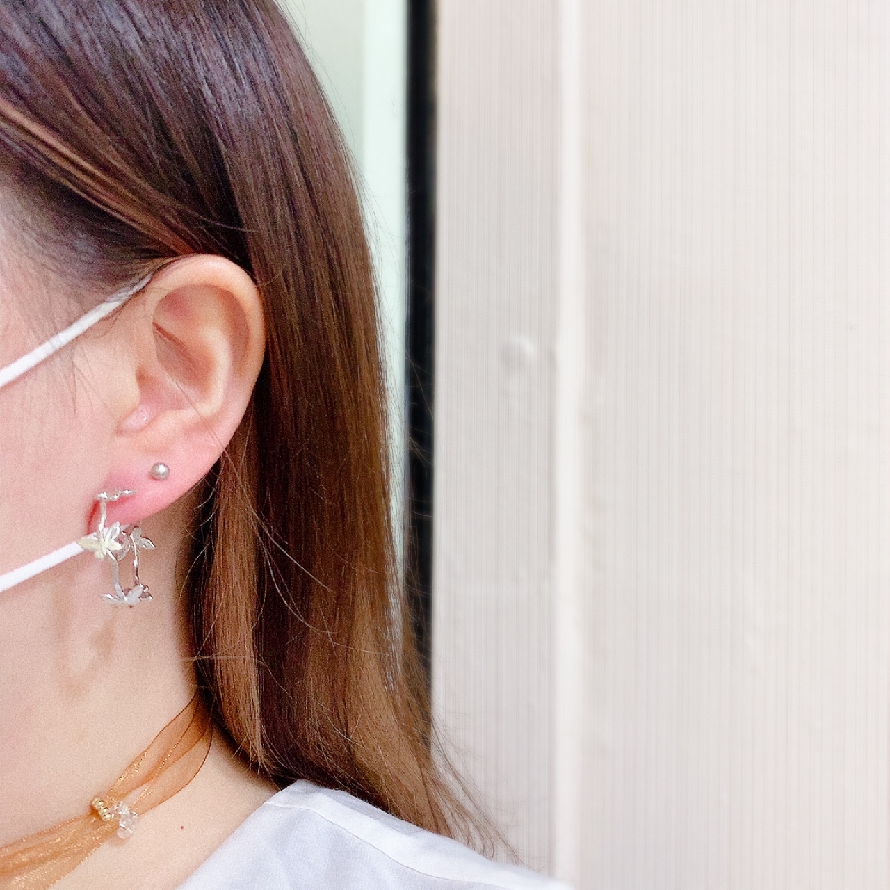 日本金屬蝴蝶C形耳環