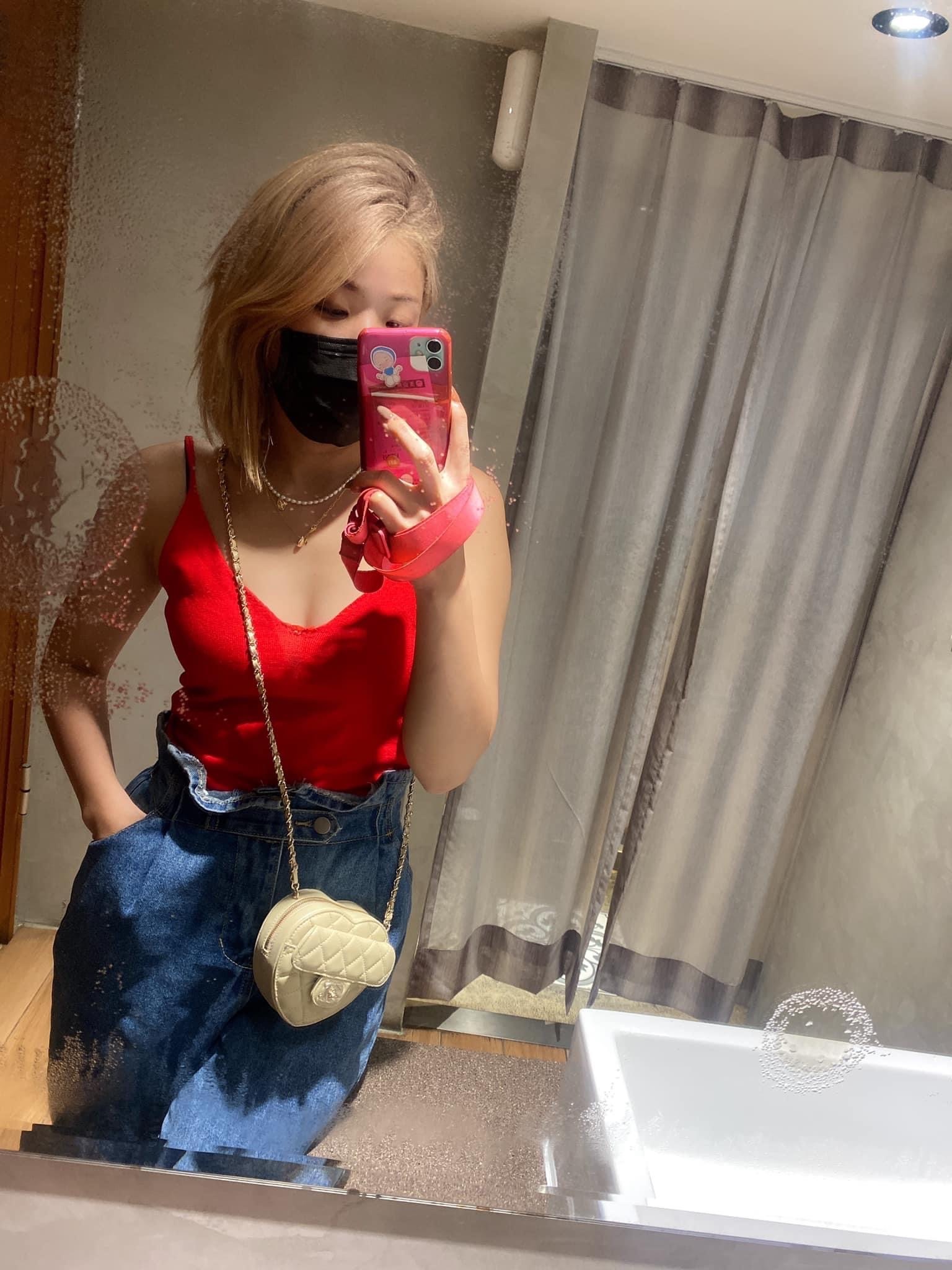 高腰壓褶寬鬆直筒牛仔褲