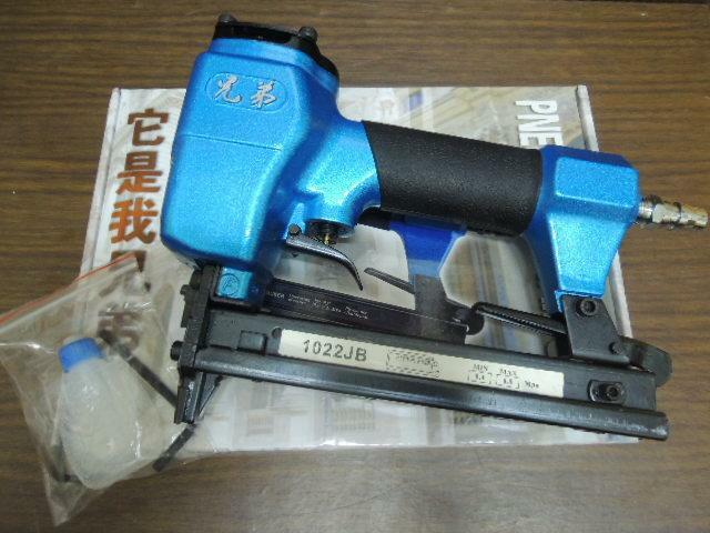 ＊中崙五金【附發票】兄弟牌 ㄇ字氣動釘槍 木工釘槍 氣動釘槍 氣動鋼釘槍 1022J 品質優!