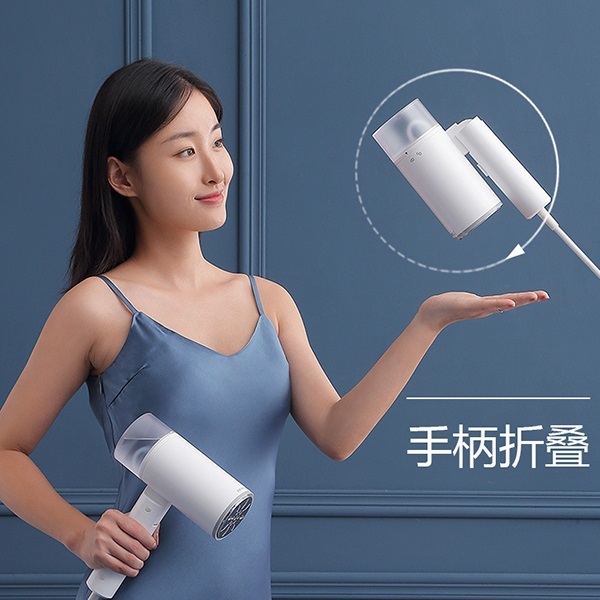 日本TSK 新型便攜可折疊獨立式水箱蒸汽熨斗 (P3631)