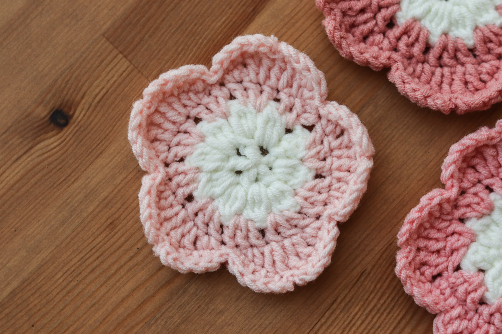 手工鉤織 牛奶棉 櫻花 造型杯墊