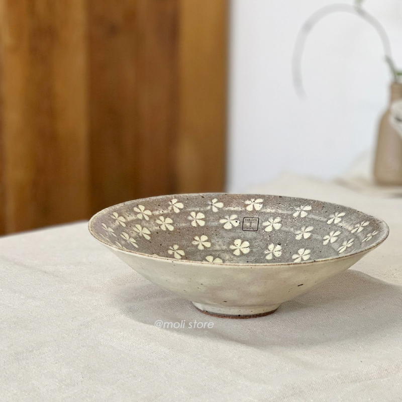 Rokuro Handmade Pottery Flower Pattern medium bowl｜Blut's
