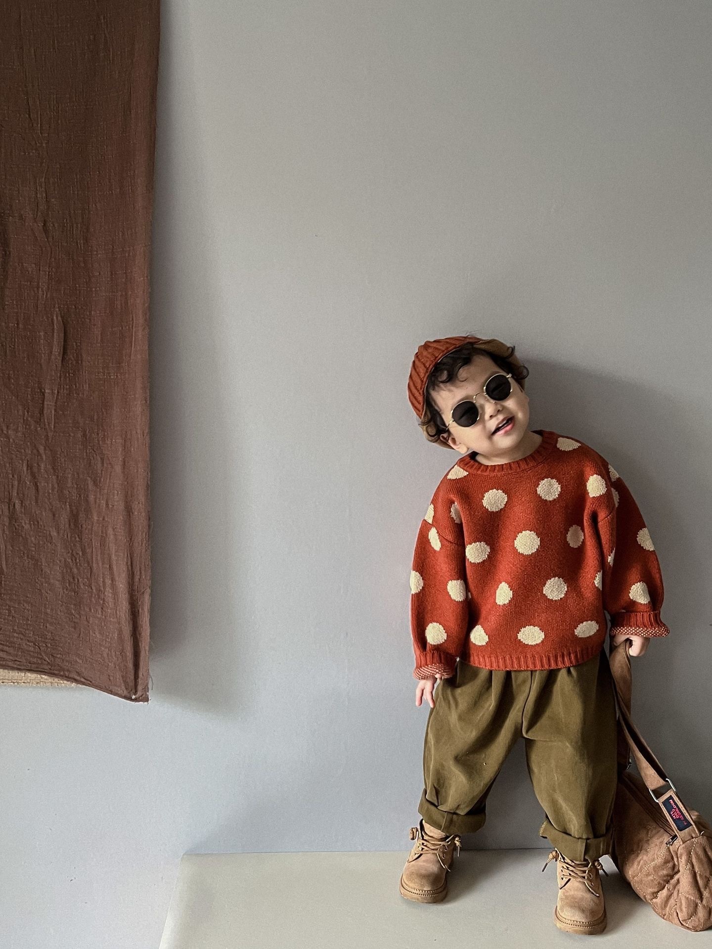 大點點針織上衣