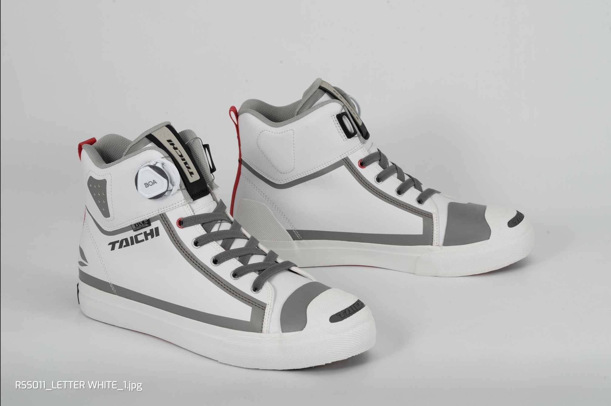 TAICHI RSS011 TECH WHITE 科技白 防水 休閒 車靴 防摔鞋