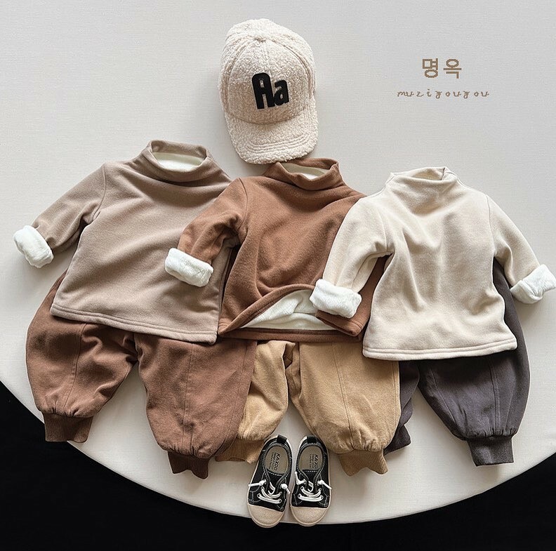 現貨｜米色 130 雪白冬季戀歌打底衫!⛄️❄️