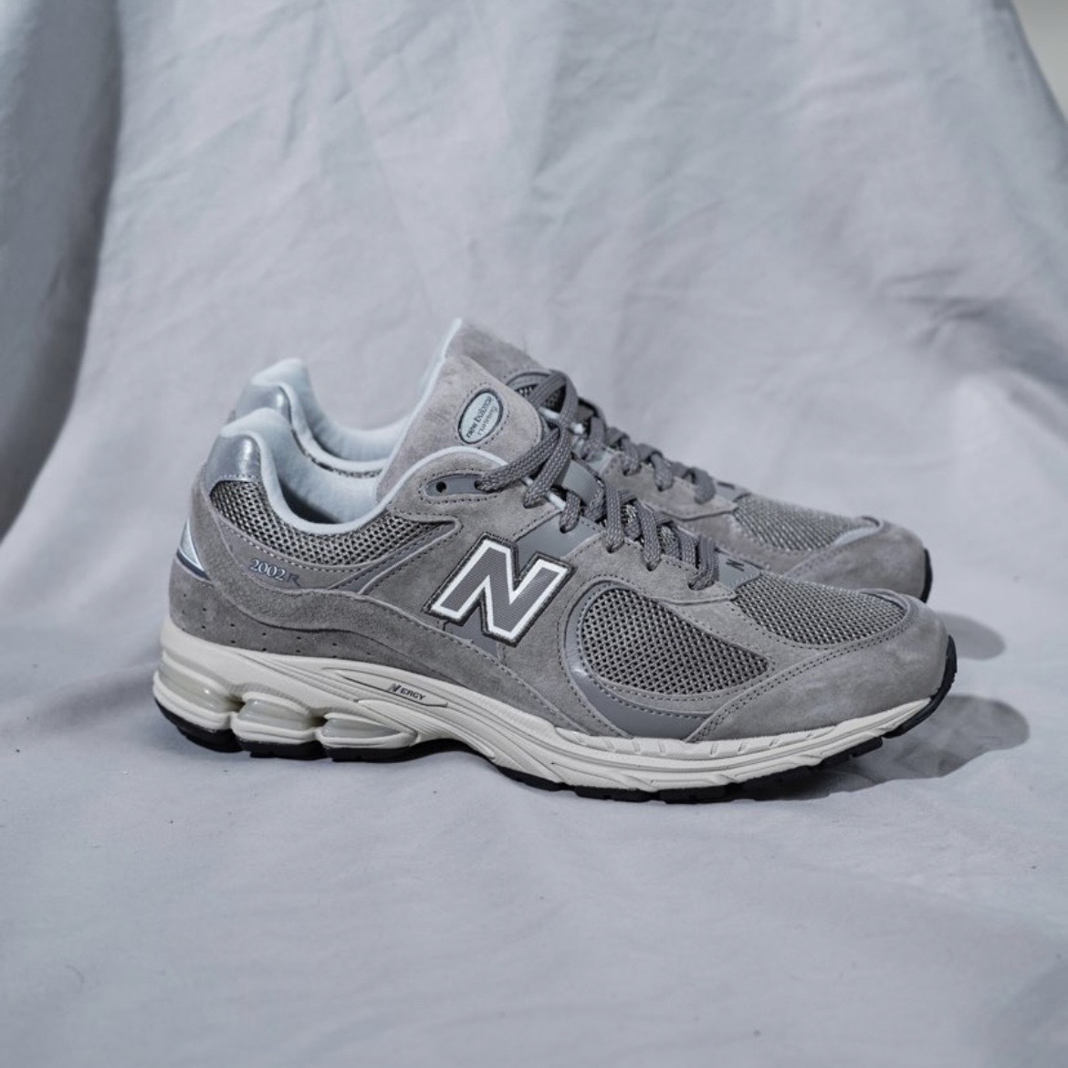 New Balance 2002R 元祖灰 深灰 ML2002RC