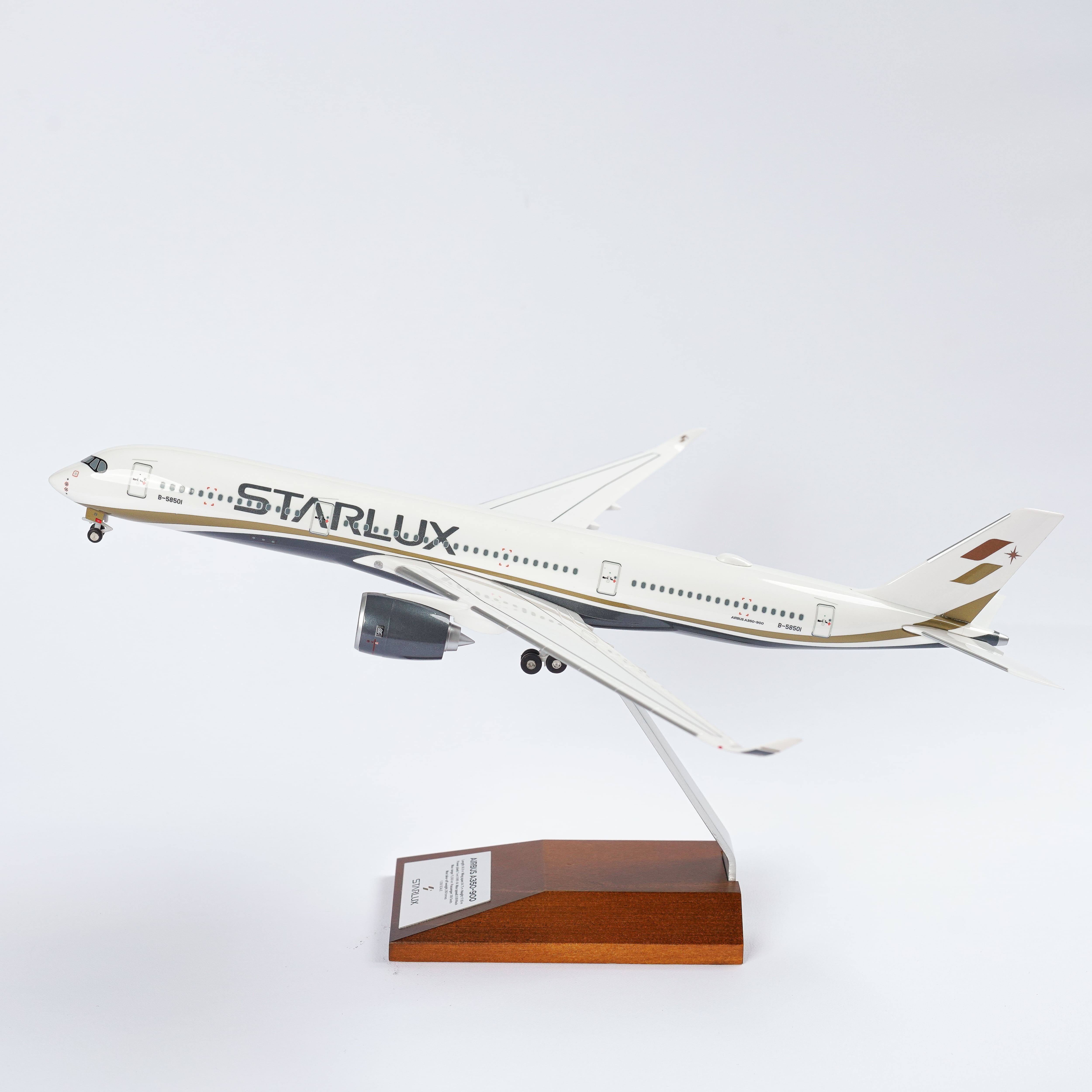 STARLUX | A350-900 1:200 飛機模型(B-58501)