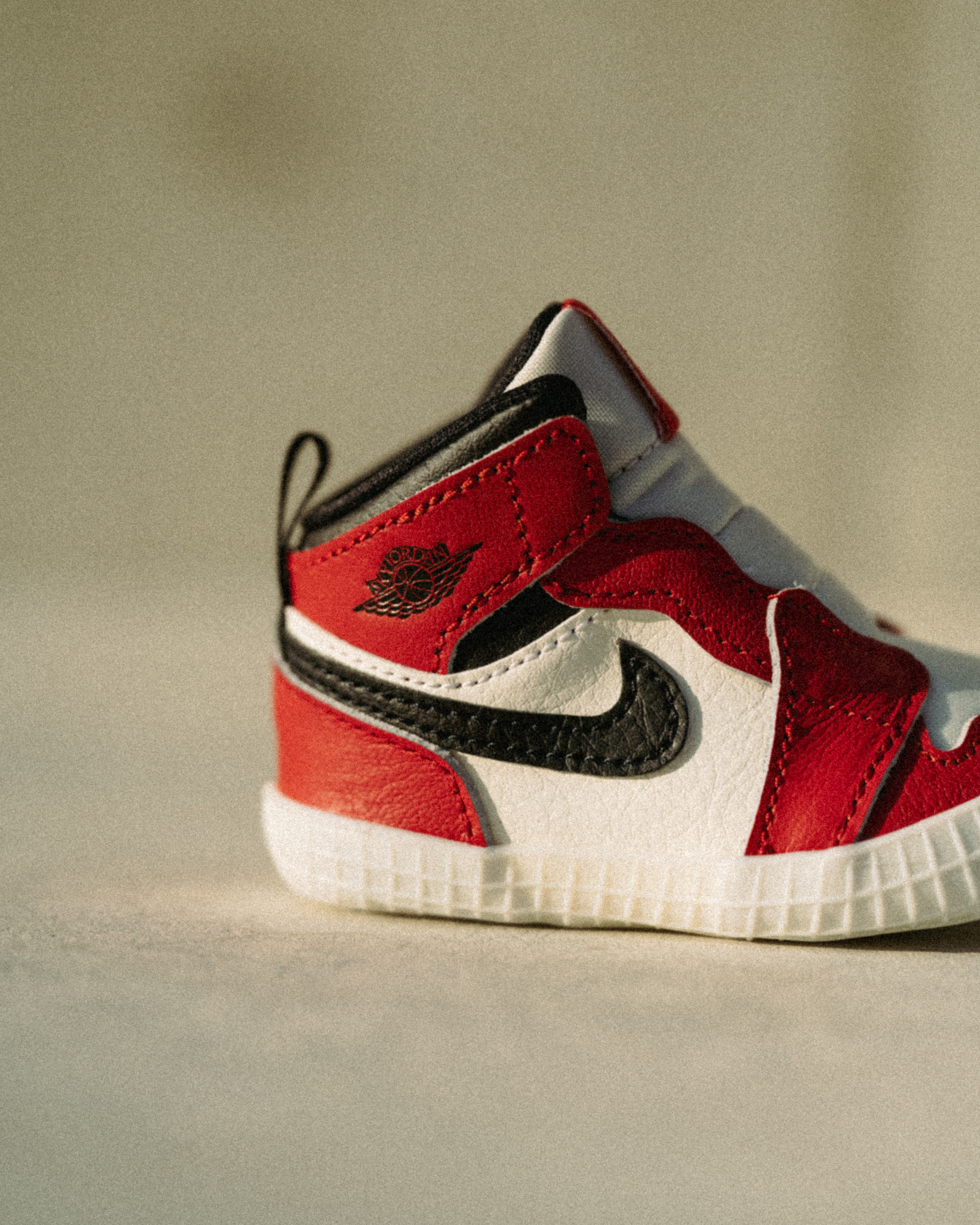 [現貨] Air Jordan 1 Crib Bootie Lost & Found AT3745-612