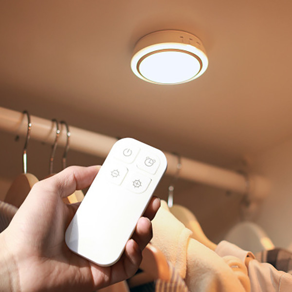 日本TSK 無線LED充電遙控款定時調光護眼小夜燈 (P3154)