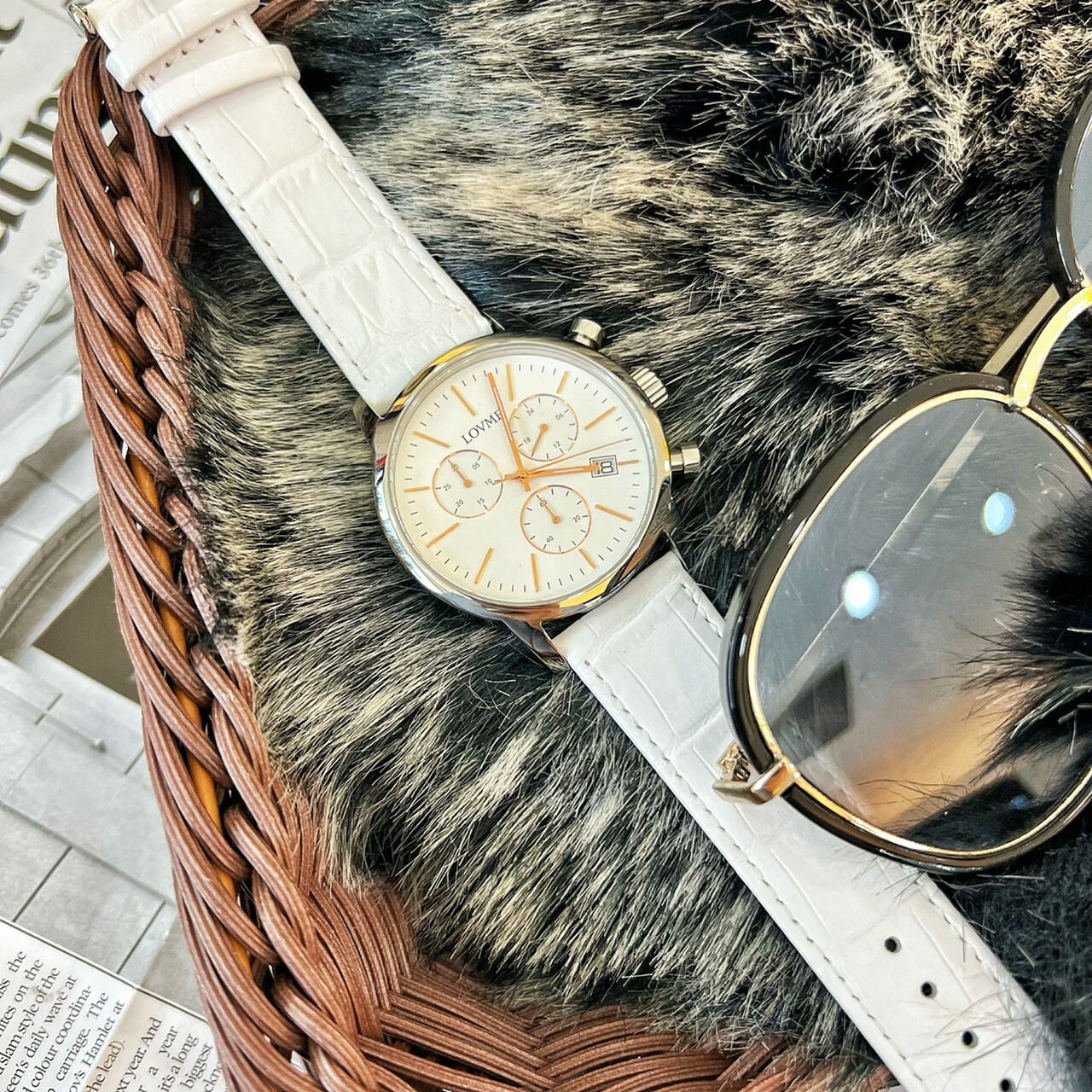 【LOVME】城市獵人個性時尚皮革手錶 VL0055M-22-241 現代鐘錶