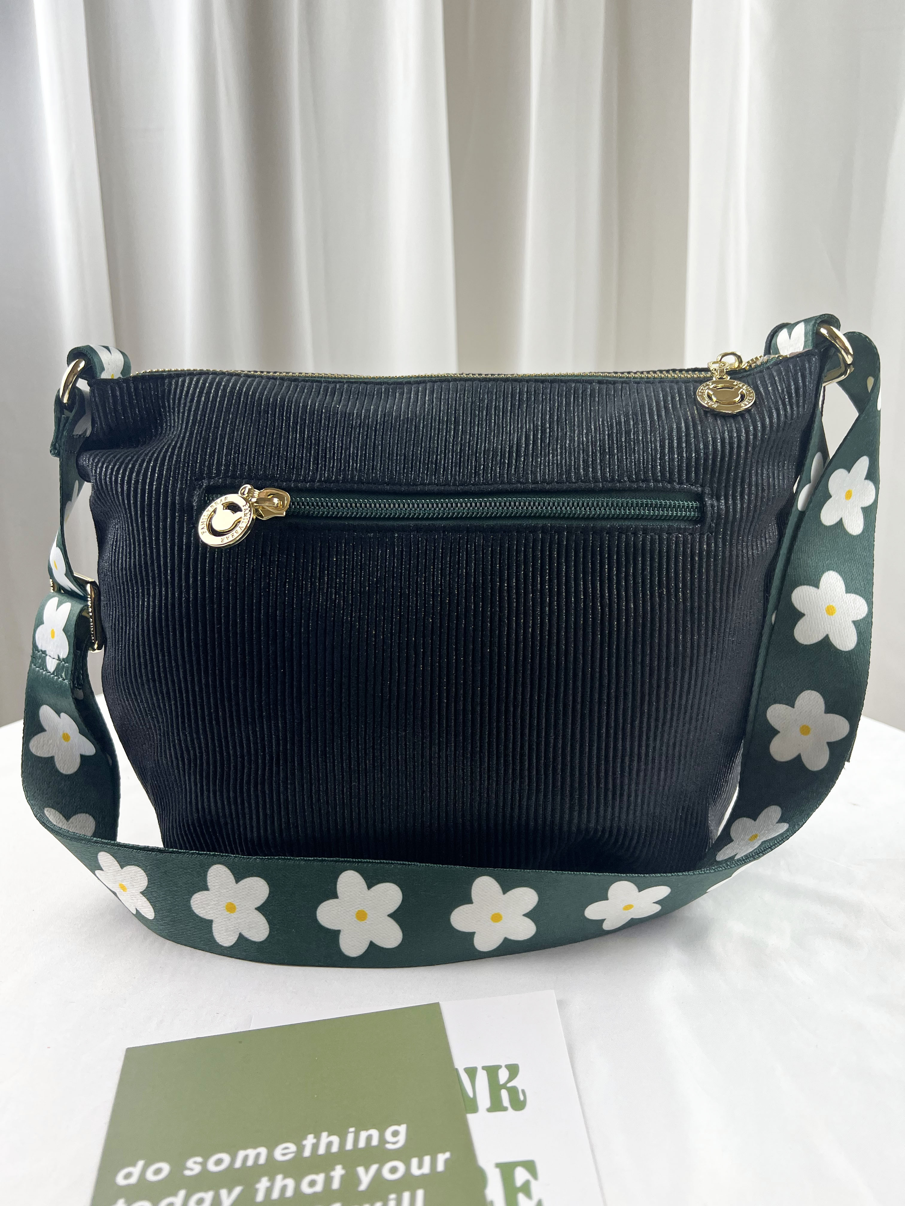 FamilyBear 黑綠花朵側背包 附酒精保護套+酒精瓶   #2802