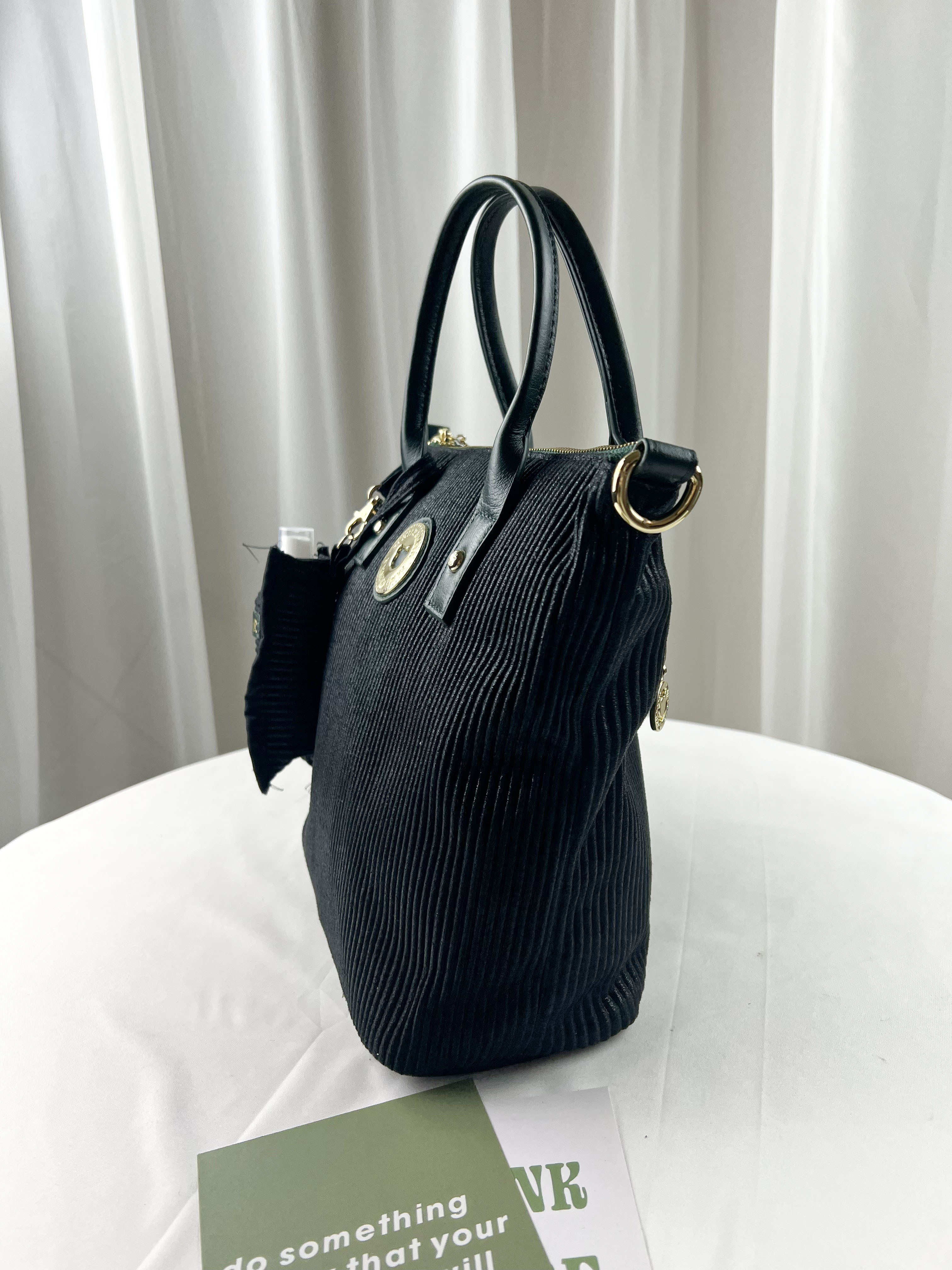 FamilyBear 黑綠花朵手提包 / 側背包 附酒精保護套+酒精瓶 #2494