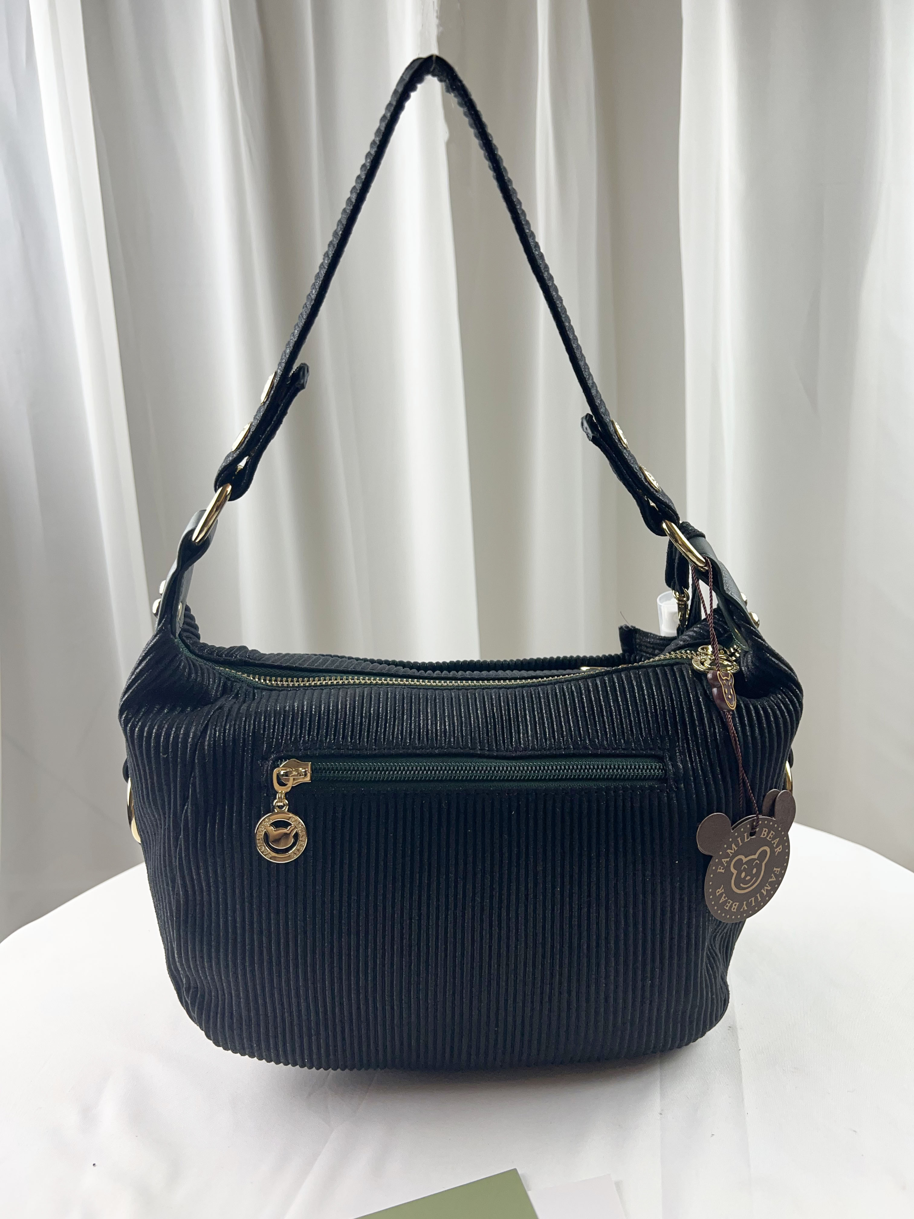 FamilyBear 黑綠花朵肩背包 / 側背包 附酒精保護套+酒精瓶 #2276