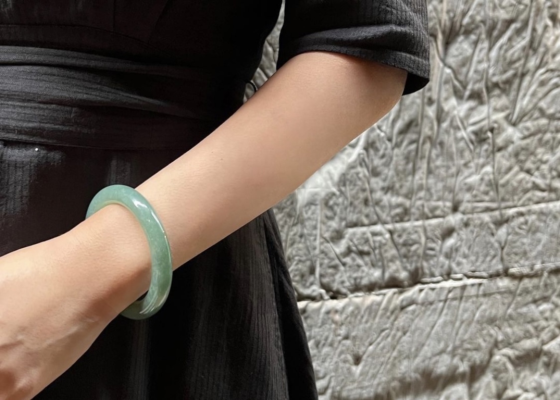 滿翠綠翡翠圓條鐲