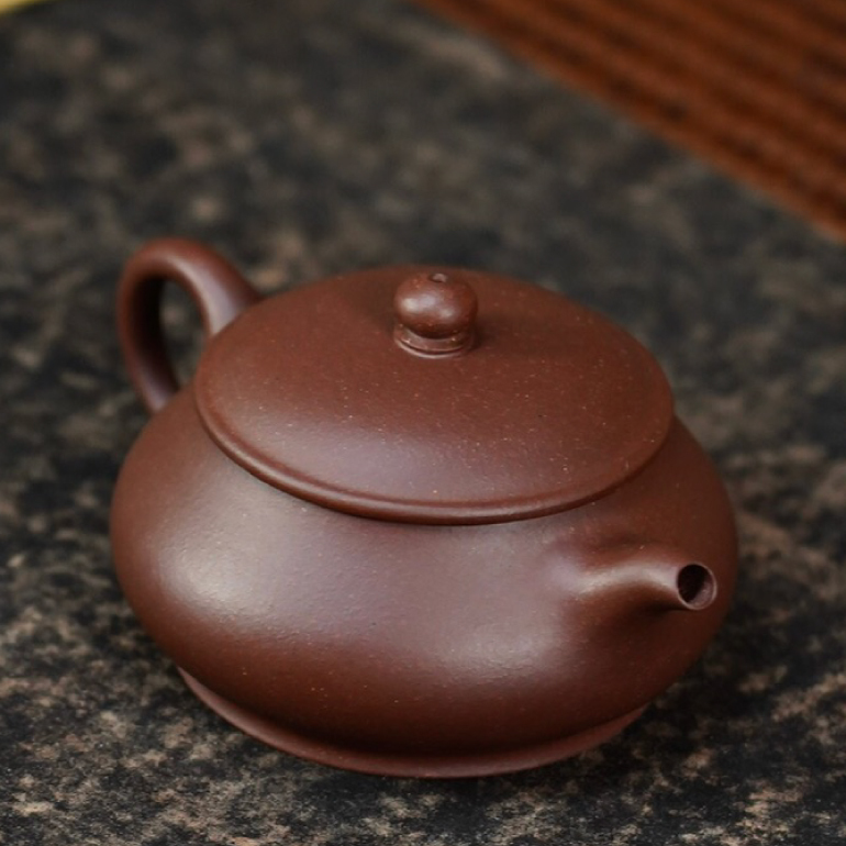 【明爐·慕古款】 -- 線條明朗，大口實用，出水爽利，上手把玩效果舒適