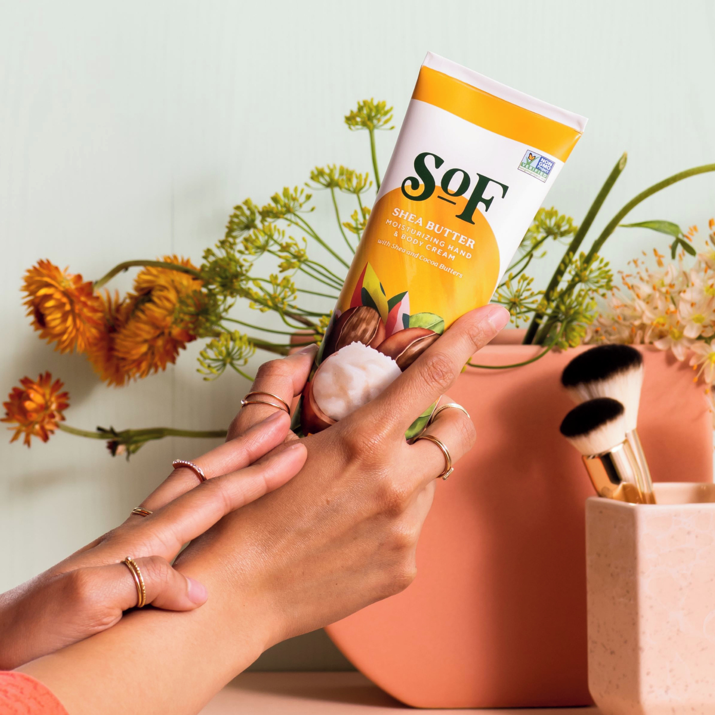 South of France 南法 頂級精油護手乳 新上市!