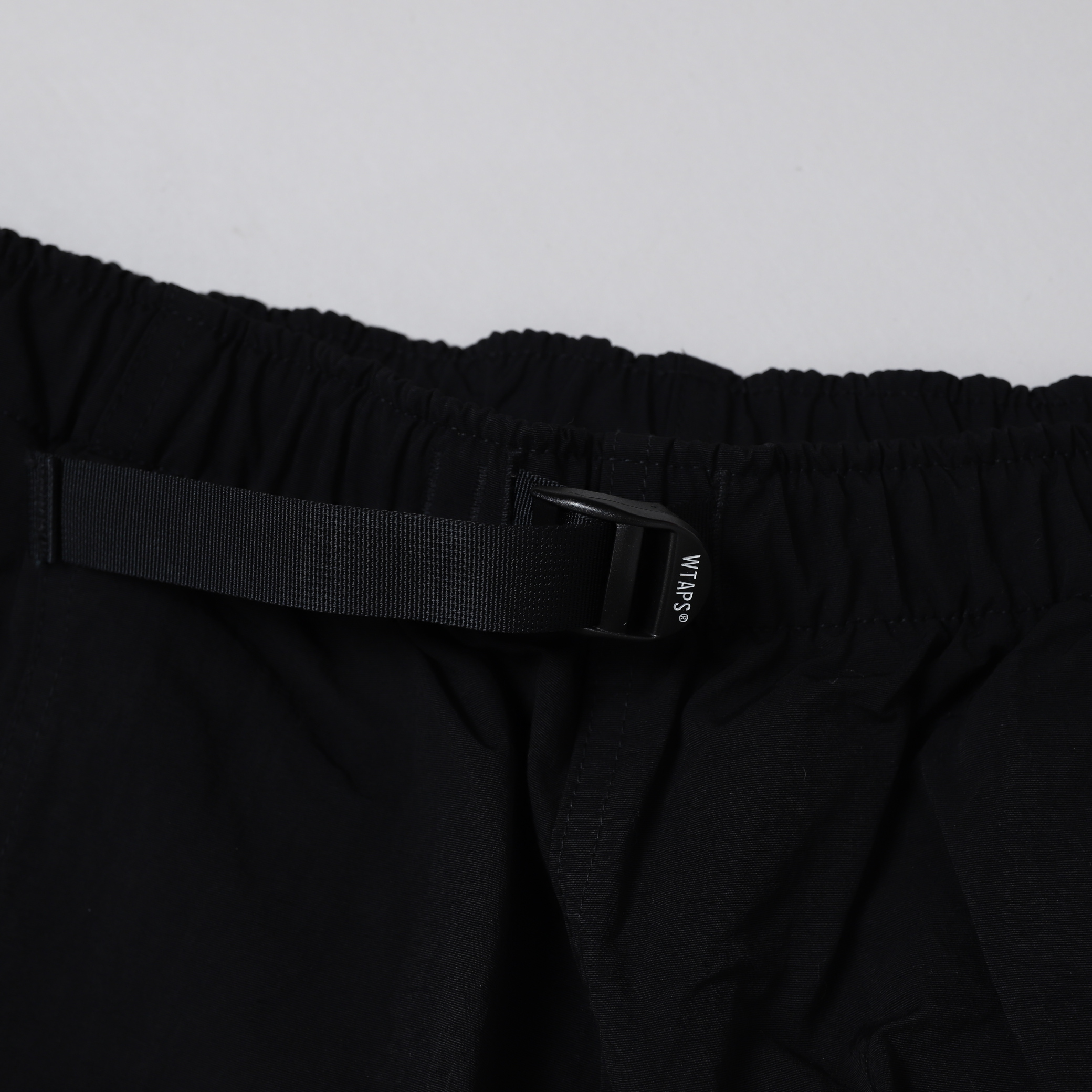 二手 X02 WTAPS TUSSAH TRACK SHORT 黑色 腰帶 織帶 多口袋 工作短褲 【191BRDT-PTM03】