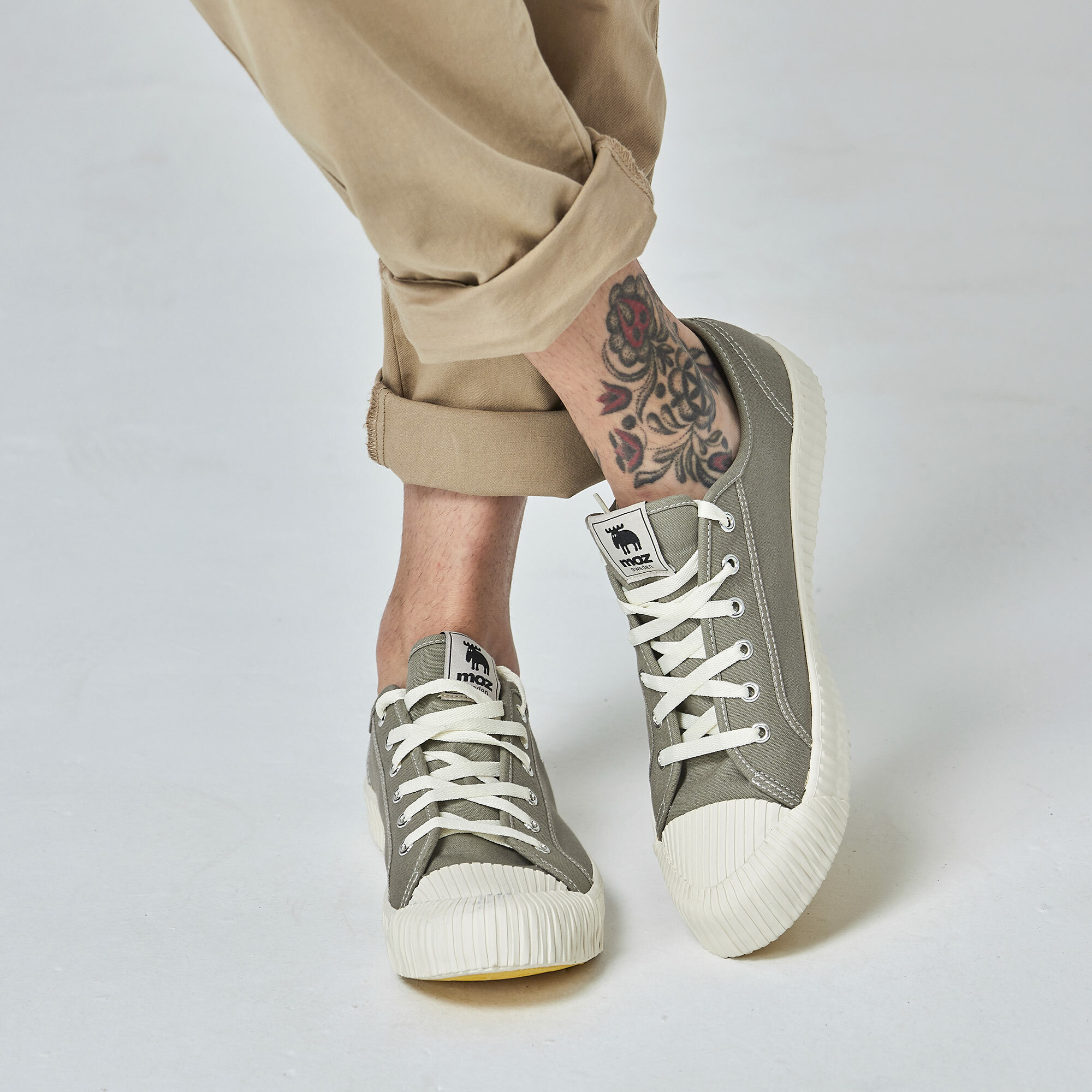 moz Sweden moose lace-up canvas biscuit shoes
