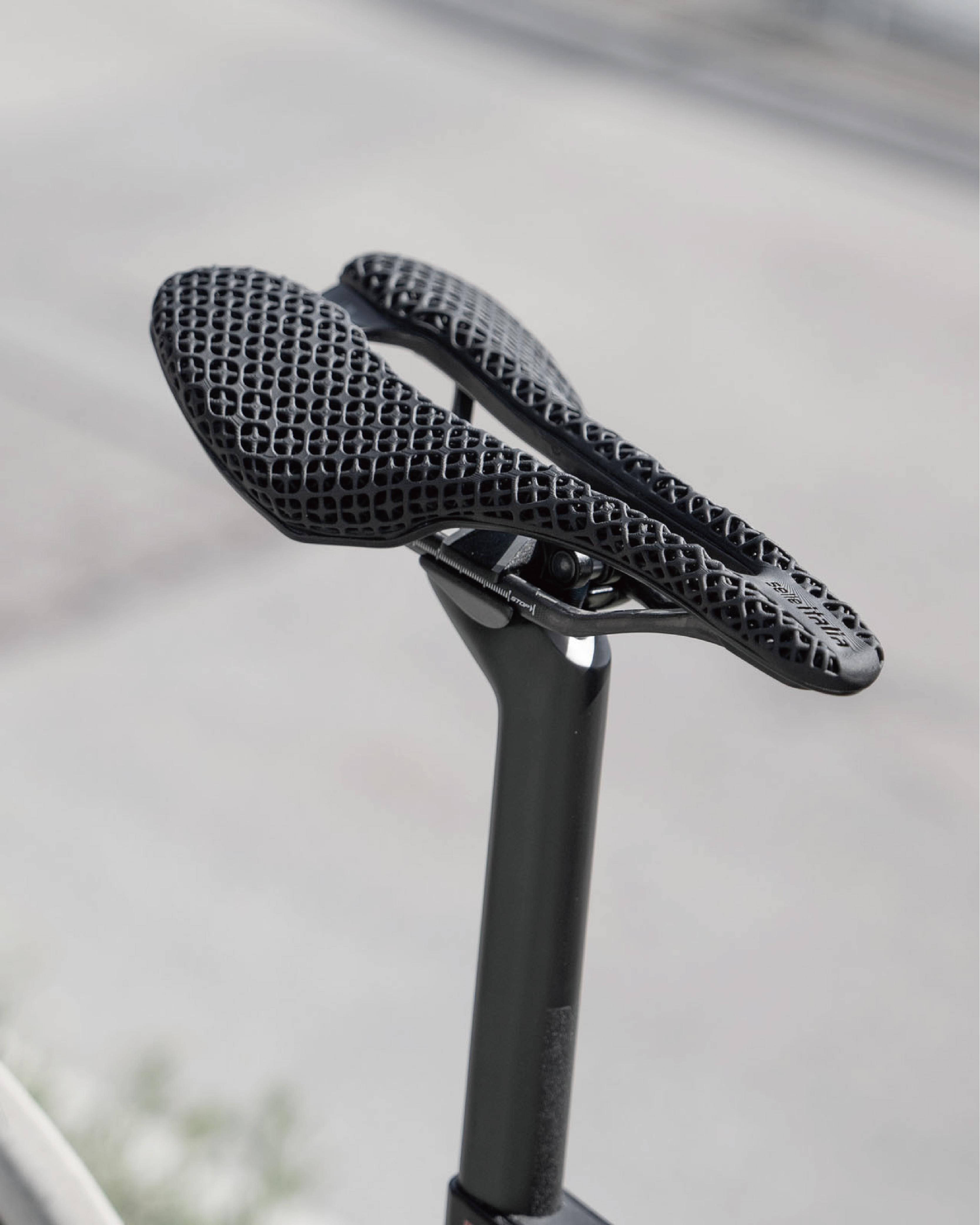 Selle Italia】SLR Boost 3D Kit Carbonio Superflow