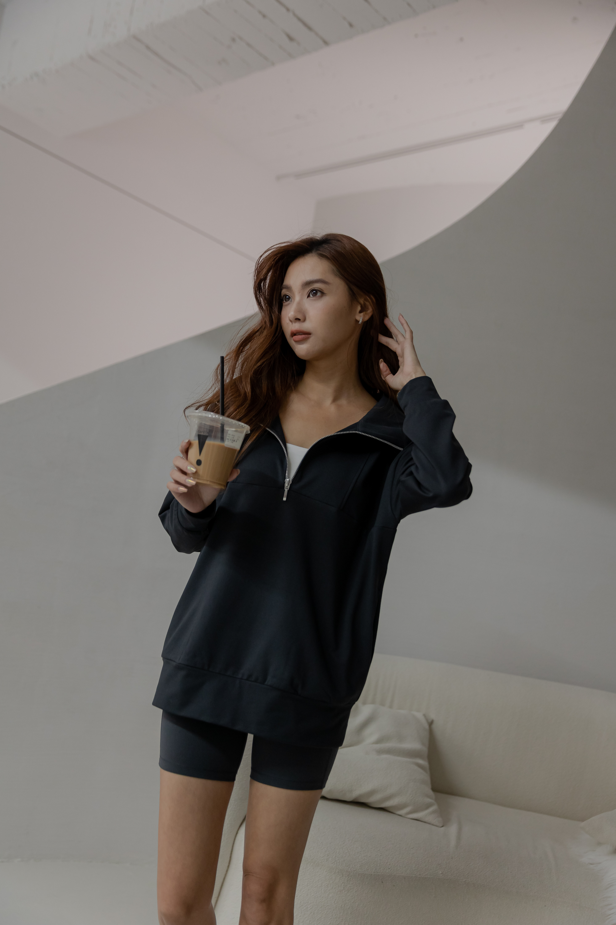 磨毛感寬鬆Half zipper Tee- Black