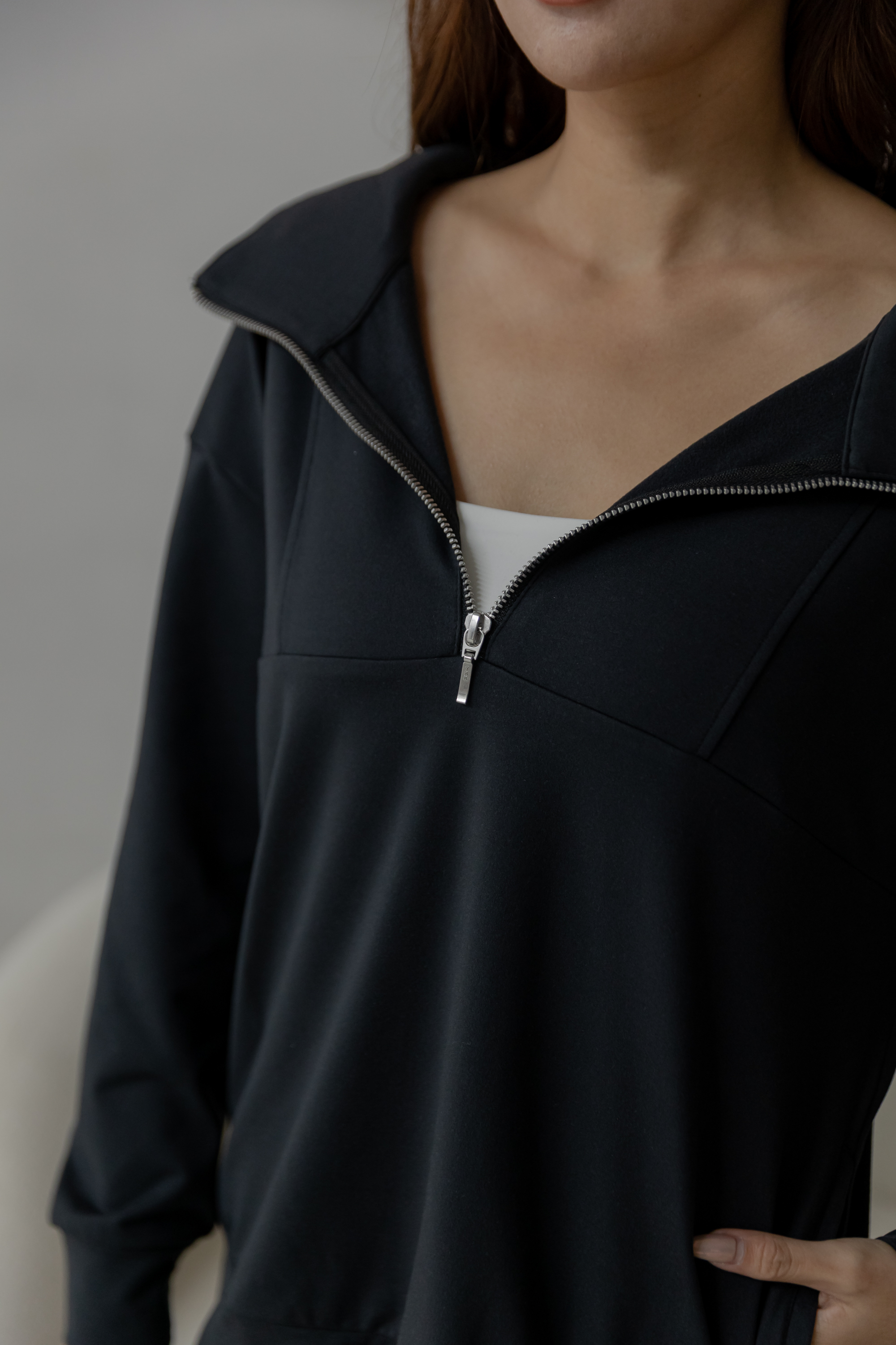 磨毛感寬鬆Half zipper Tee- Black