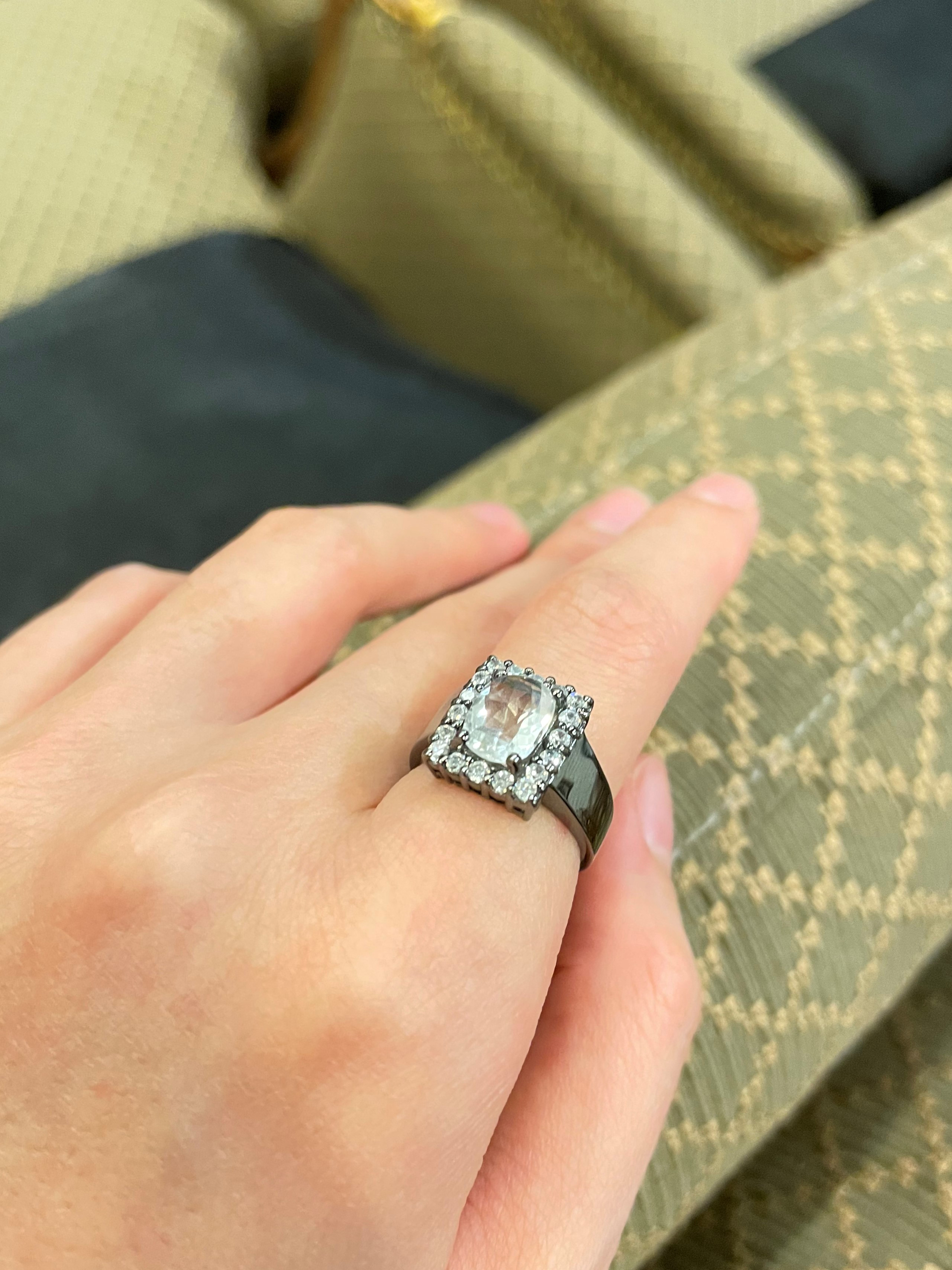 奢華閃耀冰晶戒指