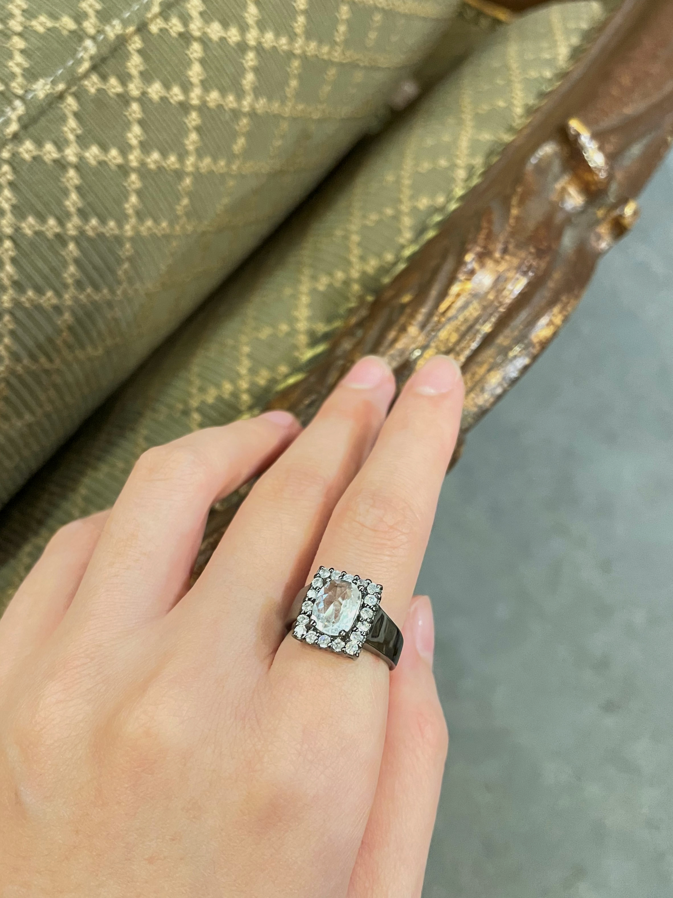 奢華閃耀冰晶戒指