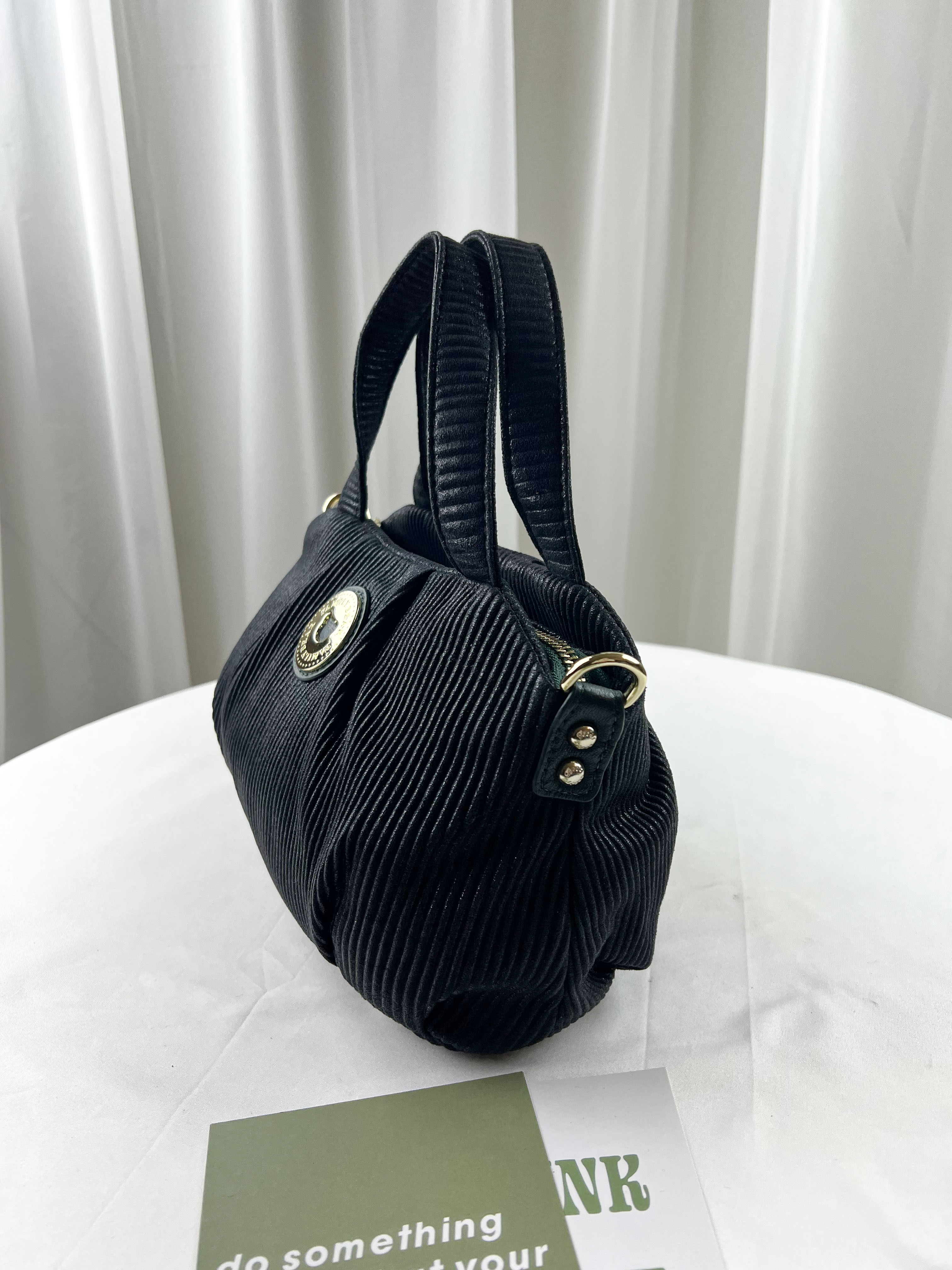 FamilyBear 黑綠花朵手提包 / 側背包 附酒精保護套+酒精瓶 #2218