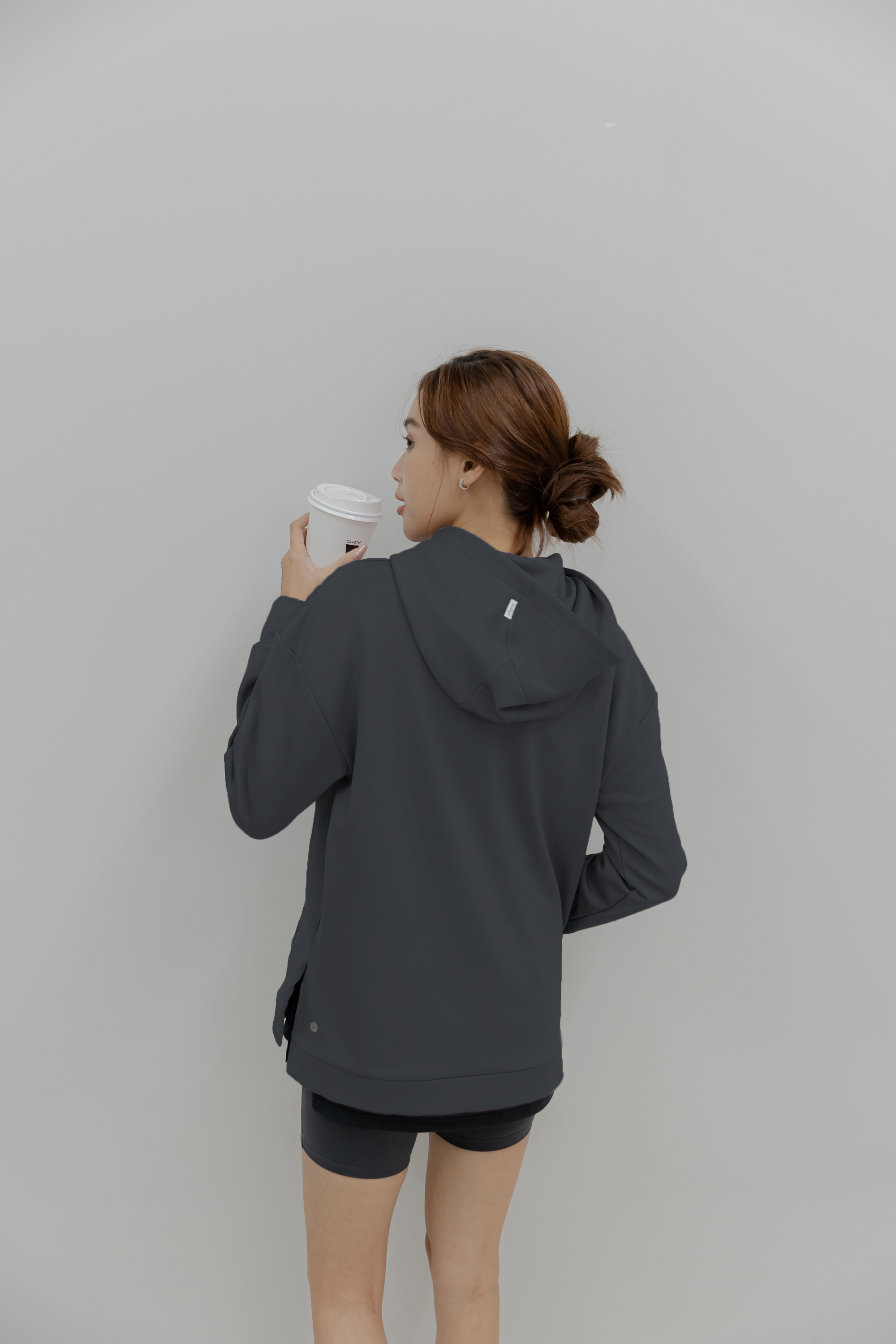 中長版內刷毛刺繡Hoodie- Carbon Black