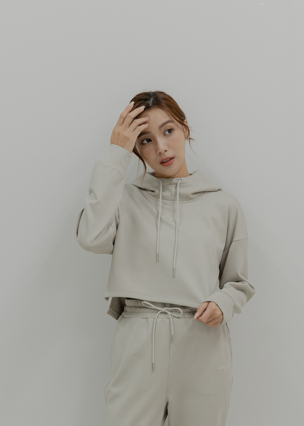 短版內刷毛刺繡Hoodie- Sand Heather