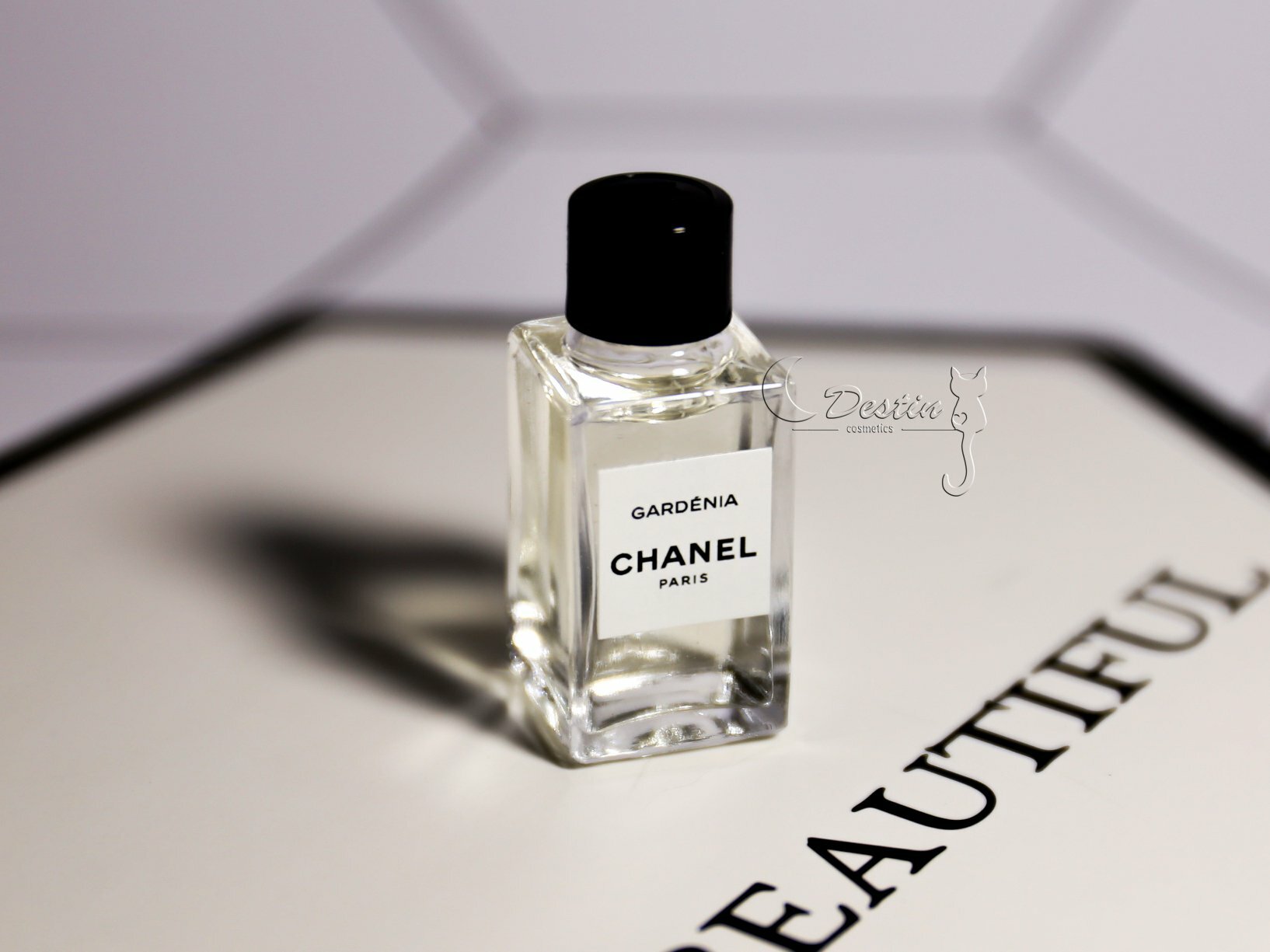 Chanel 香奈兒精品香水系列梔子花GARDENIA 女性淡香精4ml 沾式
