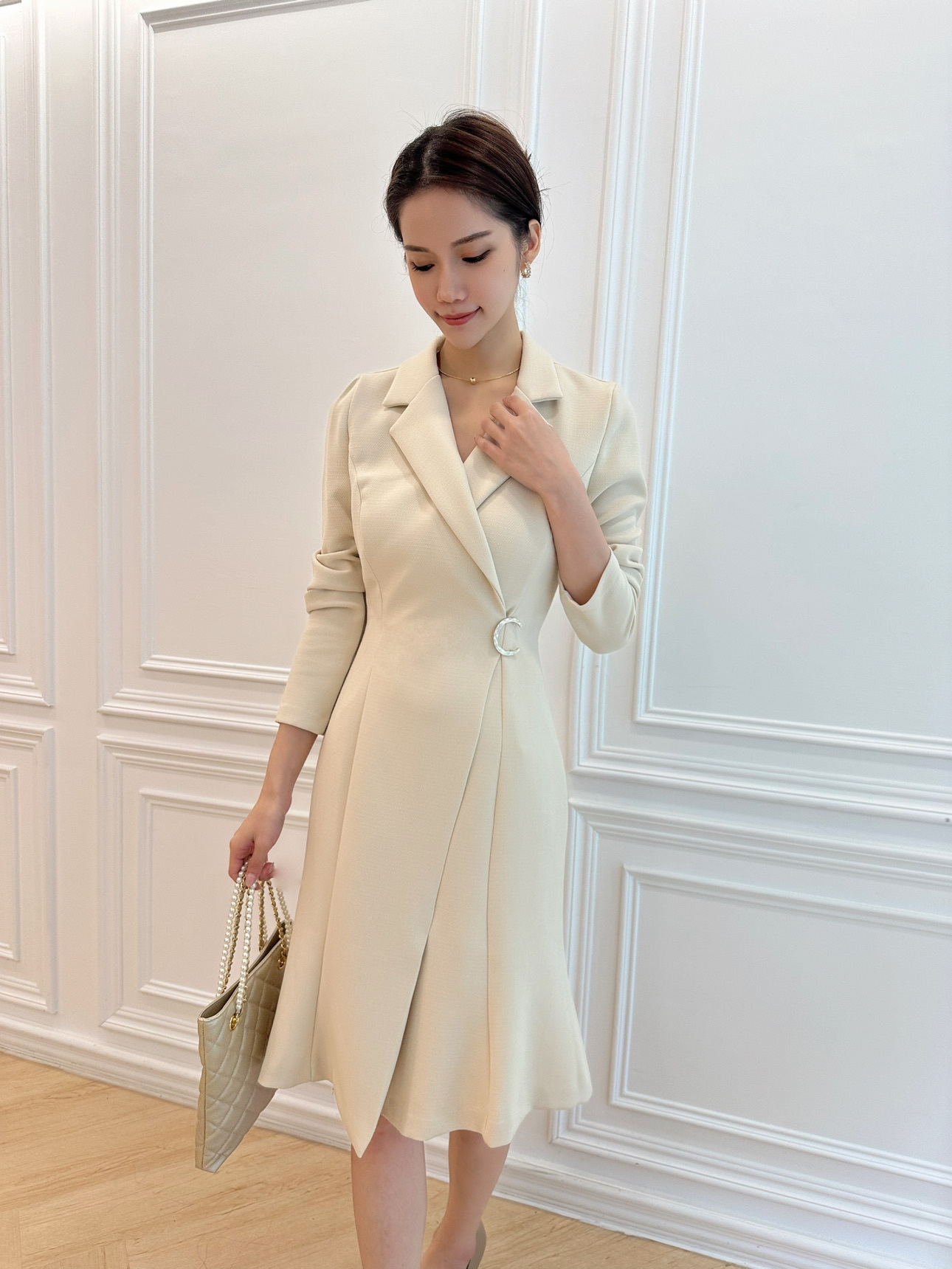 彎月造型合身洋裝-長袖