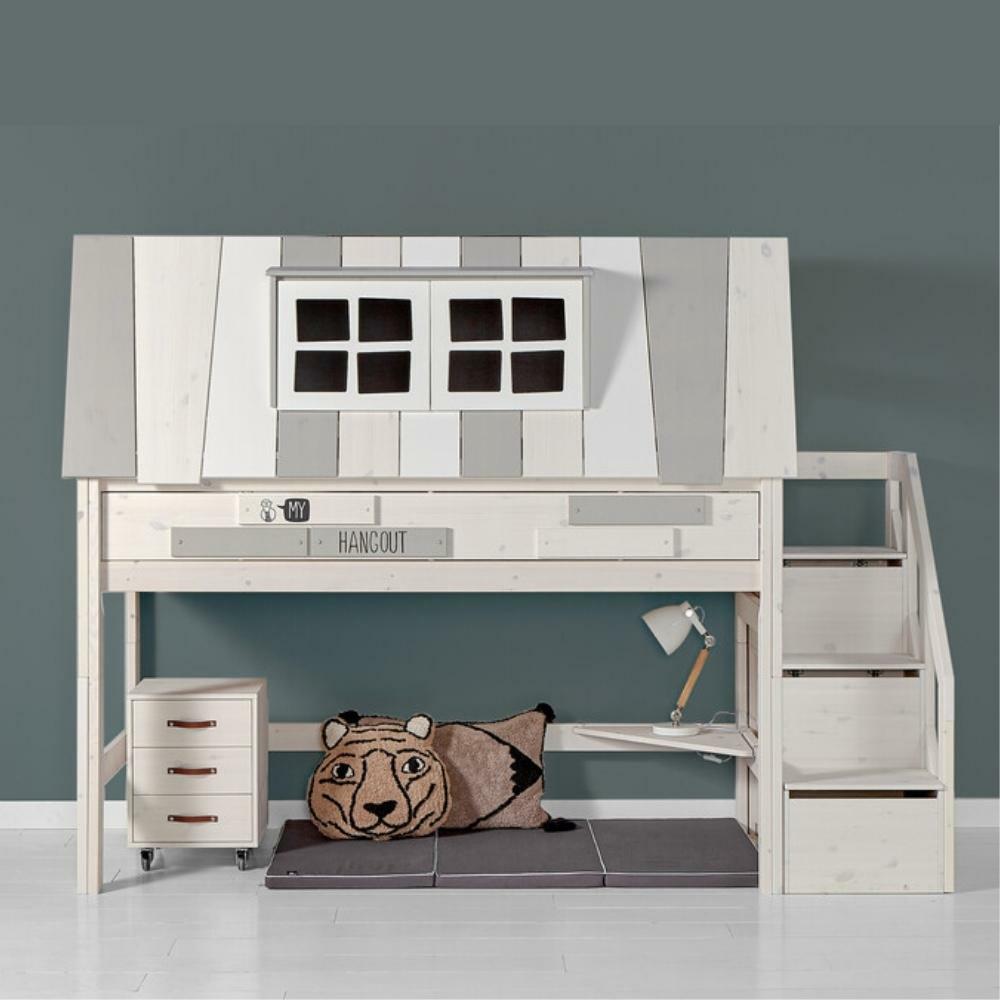 Lifetime Hangout on Semi-High with Staircase