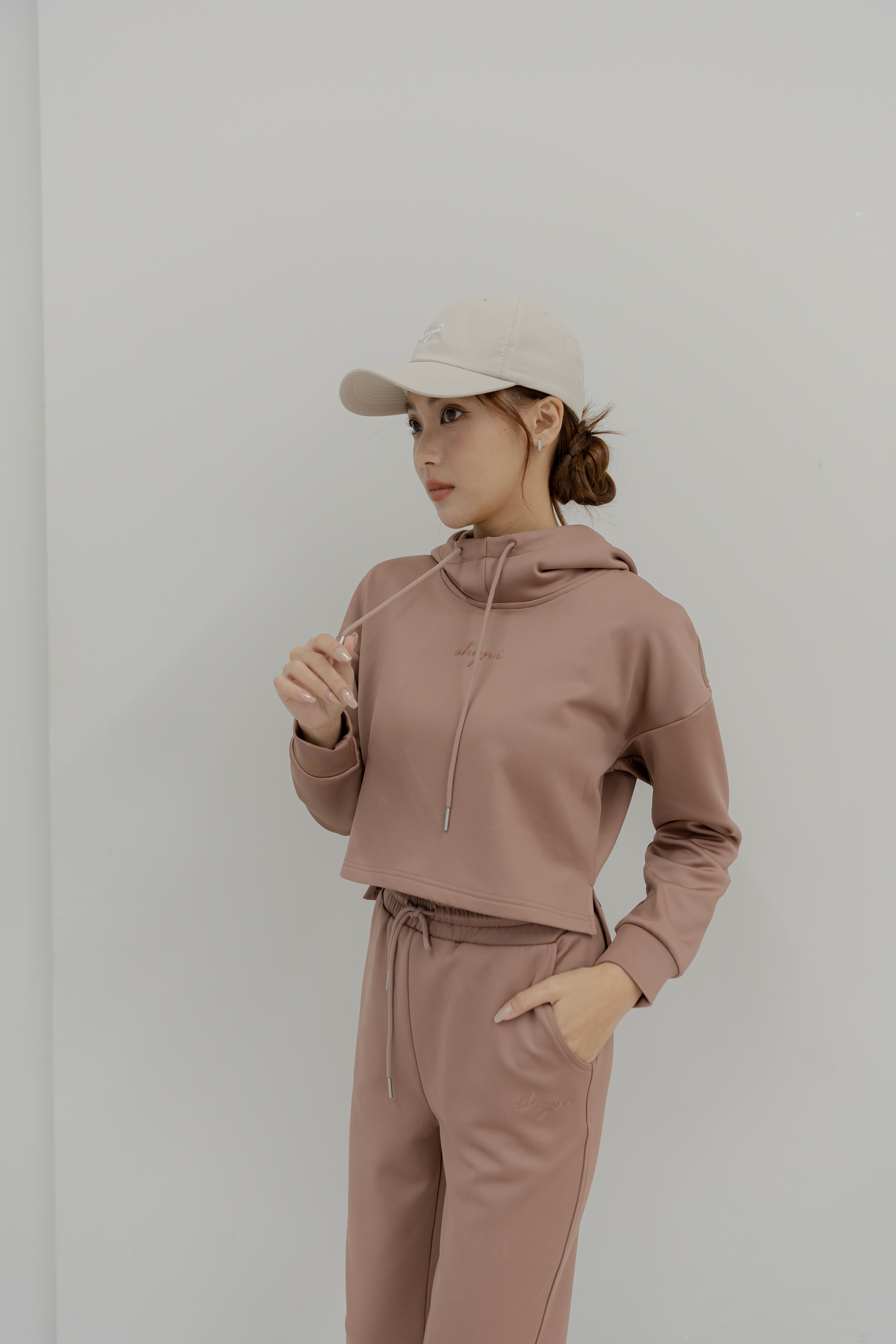 短版內刷毛刺繡Hoodie- Orange Brown