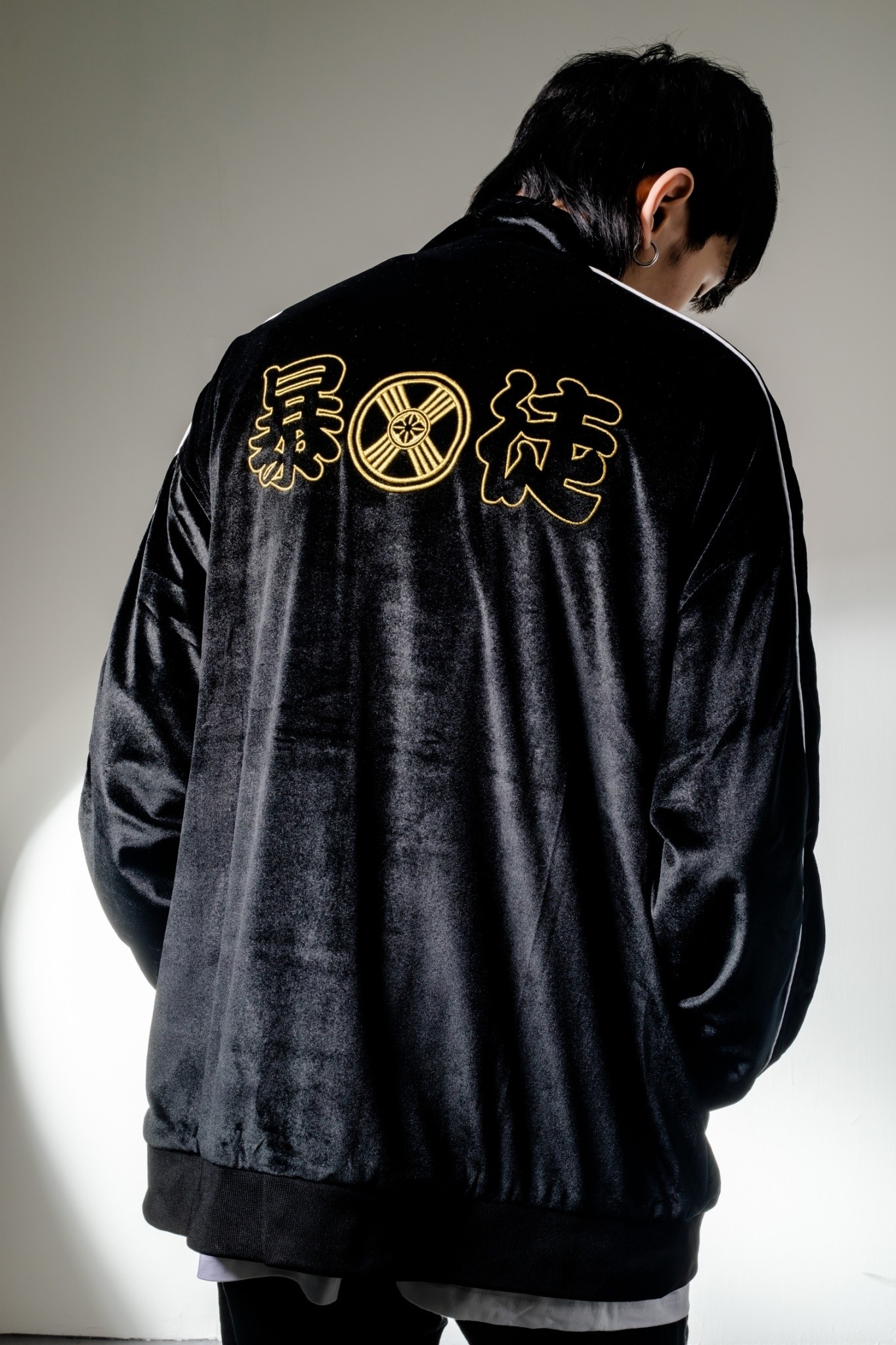 XCTRL 暴徒絨毛外套-黑