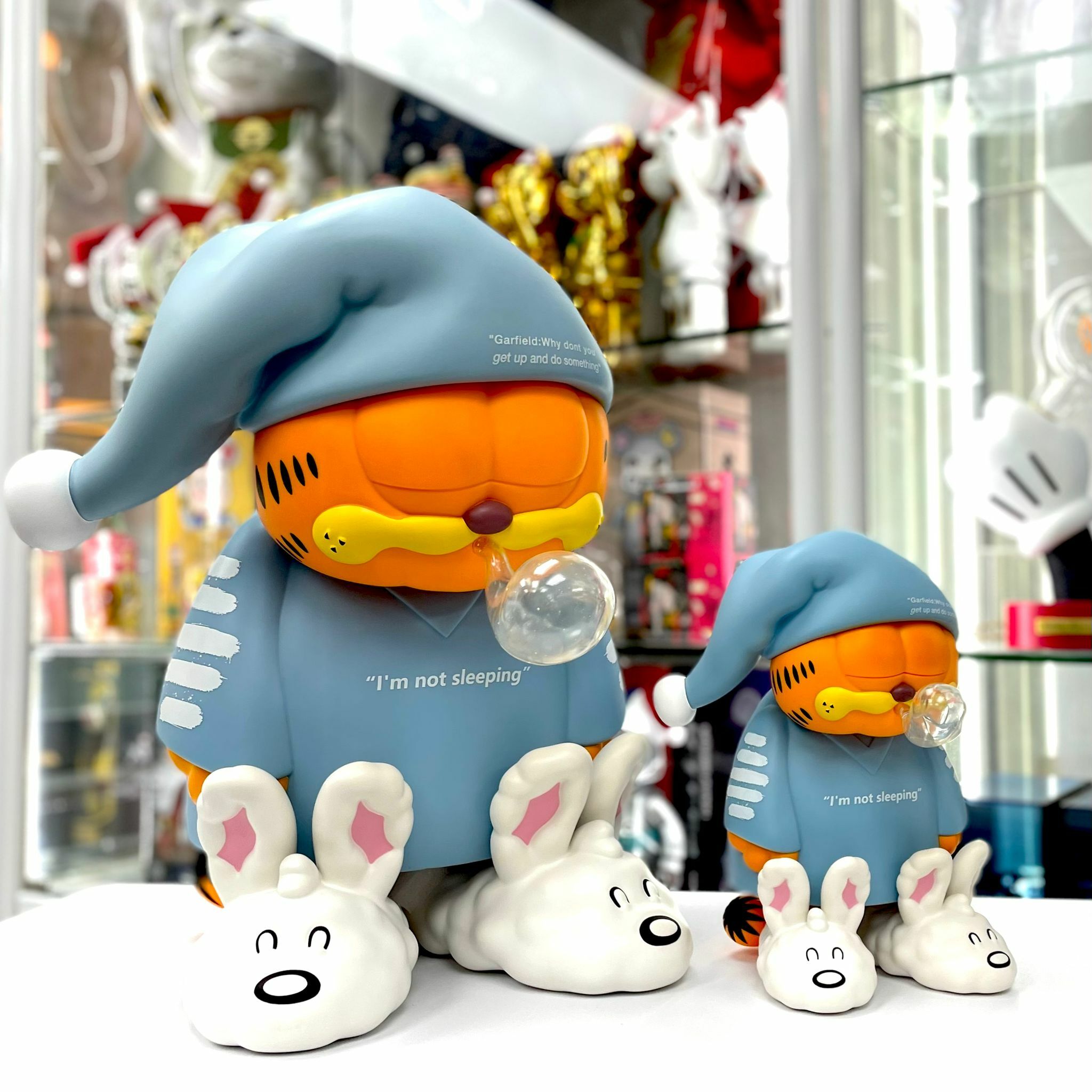 (Open Box)Garfield -  "I am not Sleeping" 26cm & 50cm