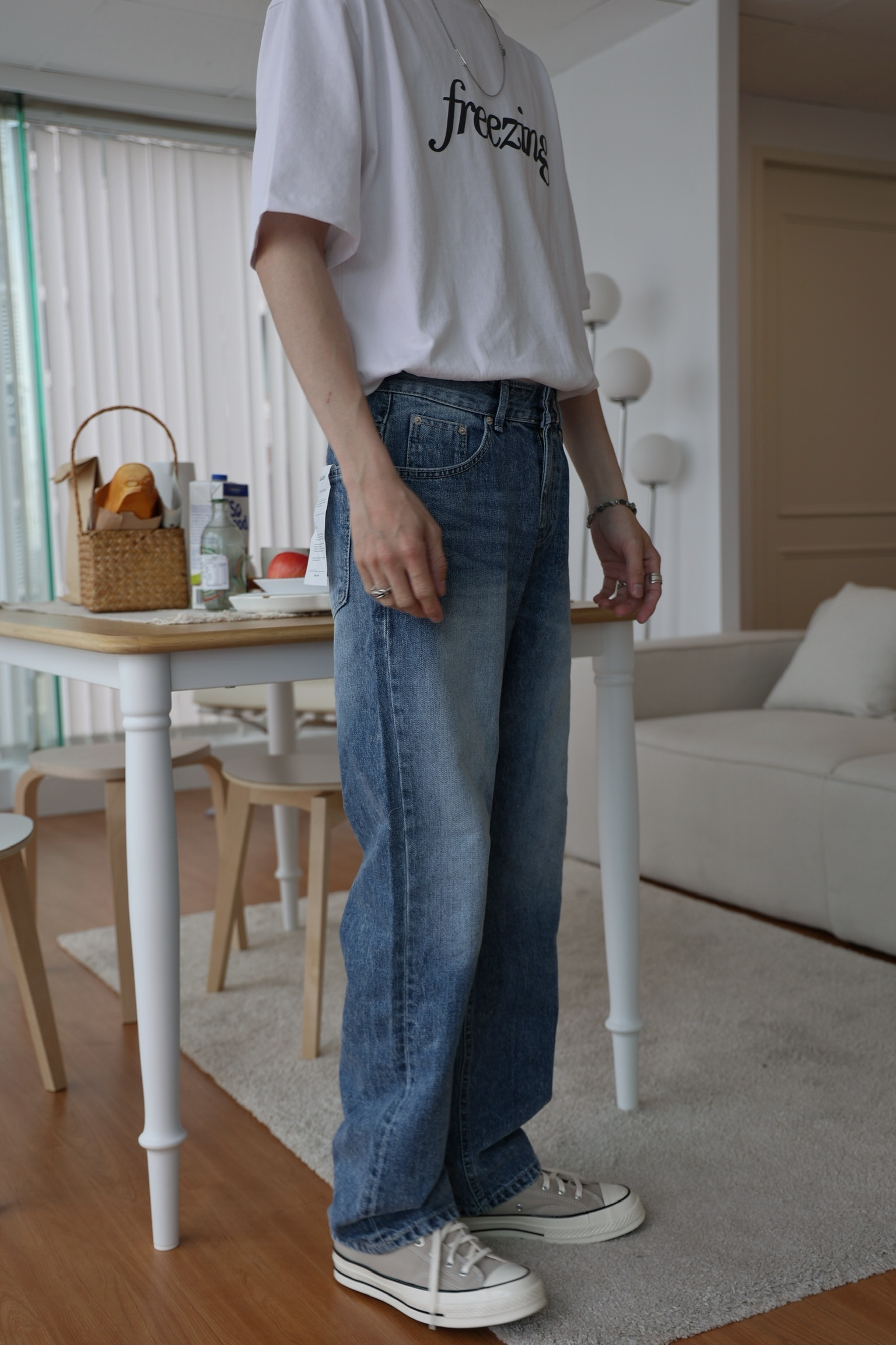 渲染刷白 直筒寬牛仔褲