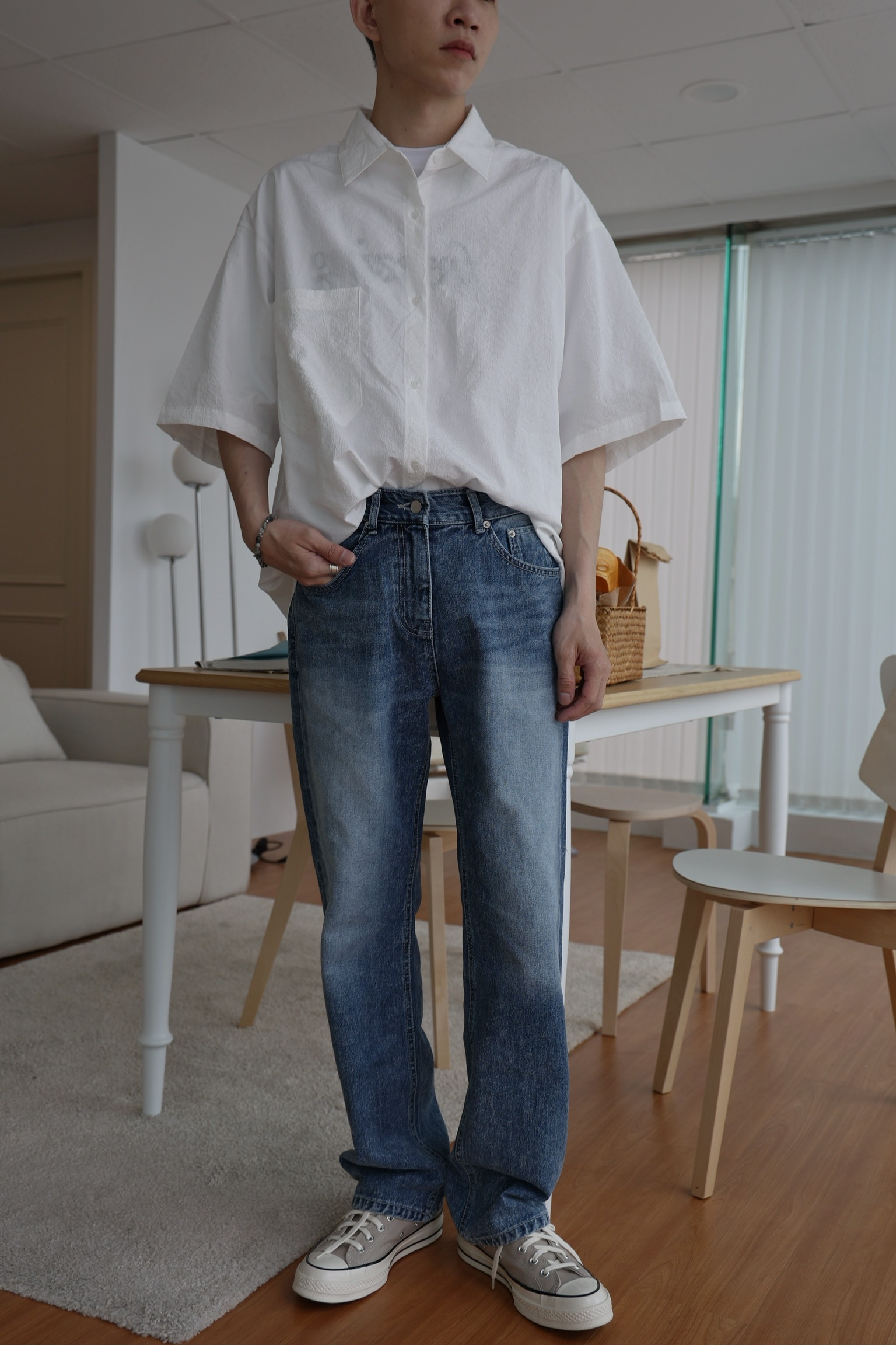 渲染刷白 直筒寬牛仔褲