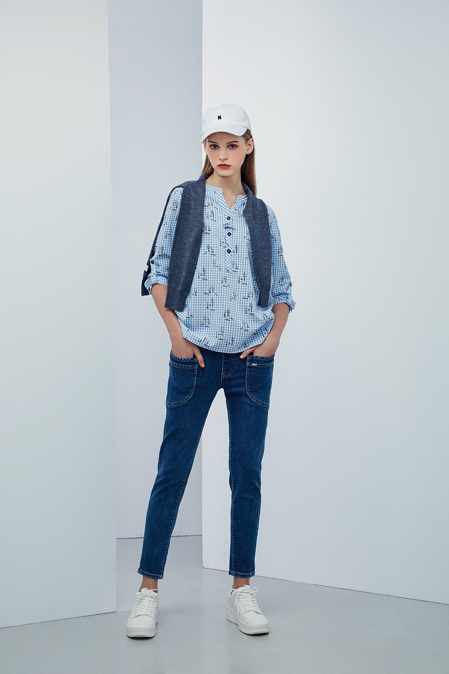 雙貼口袋造型個性休閒牛仔褲R6521