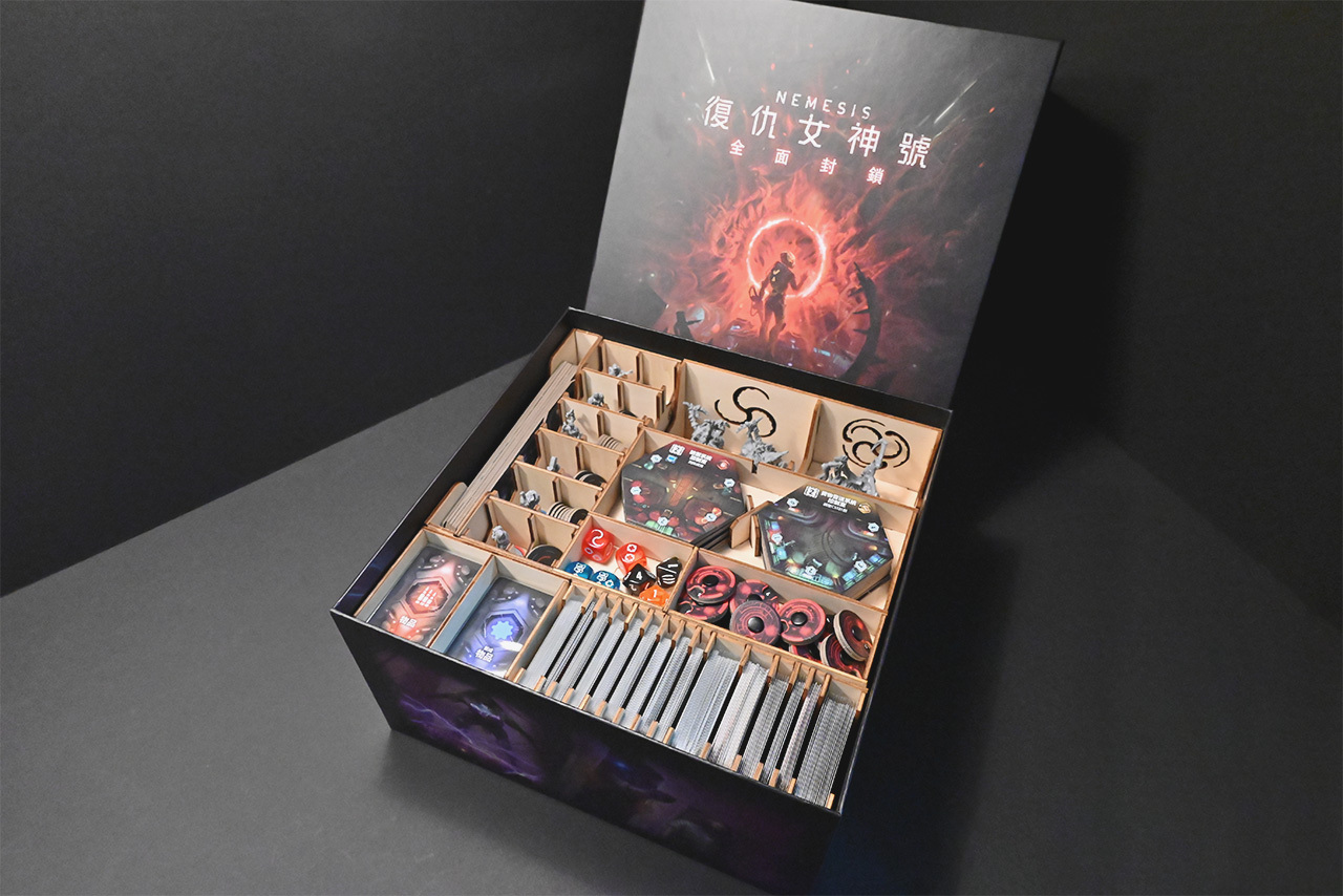 【烏鴉盒子】復仇女神號：全面封鎖 Nemesis: Lockdown 桌遊收納盒