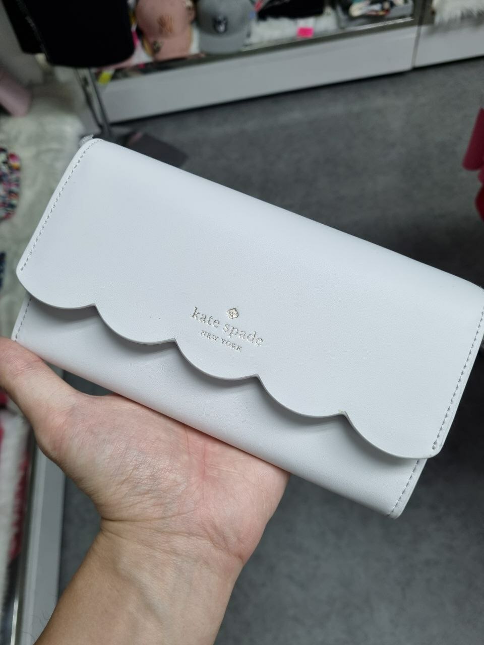 [S] KATE SPADE WLR00552, WALLET ON A CHAIN GEMMA WHITE DOVE, 767883110171 [FINAL SALE] (SKS50)