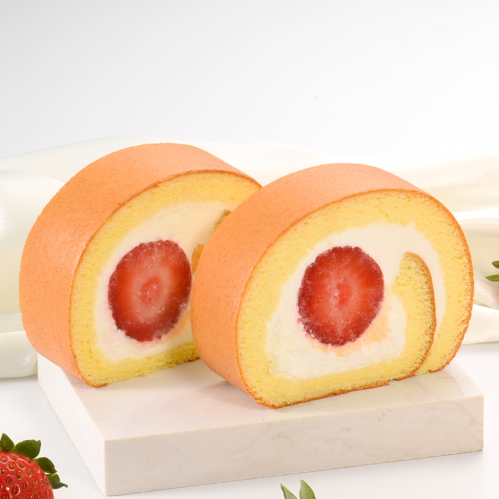 Strawberry Roll Cake